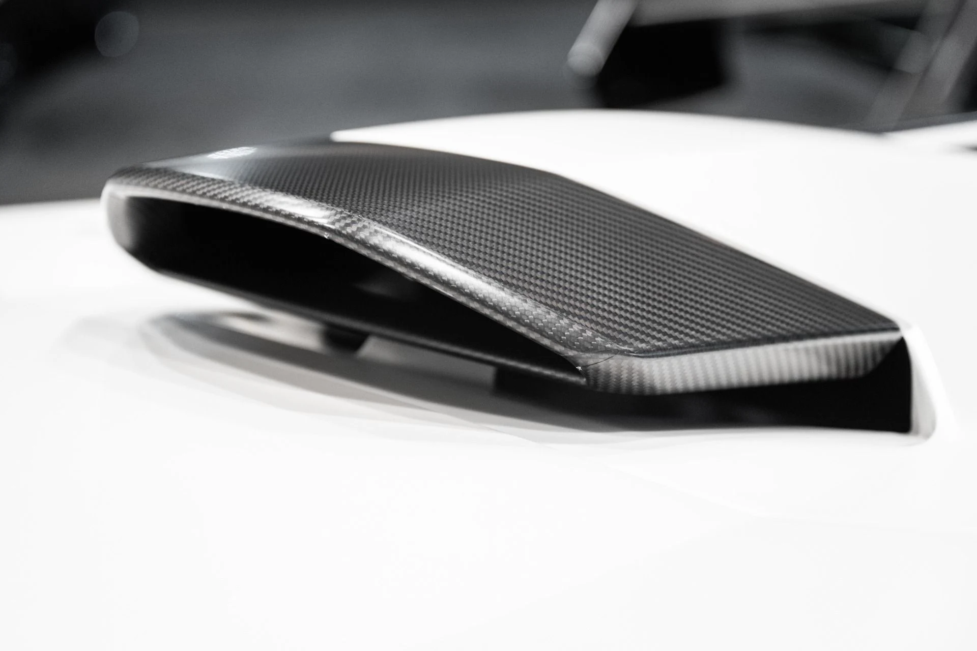 mph010_3487281230_Used_2023_Lamborghini_Huracan_STO_STO_1784326187_c5e10eb789