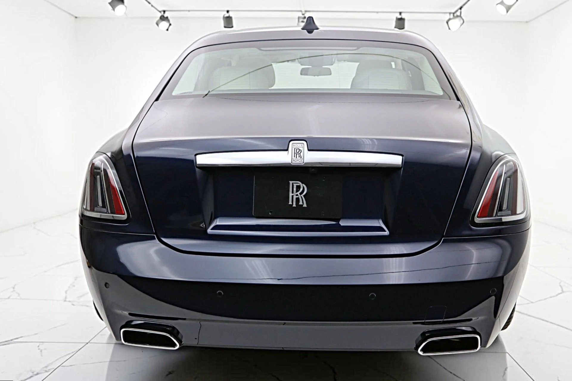 mph010_3489655201_New_2025_Rolls_Royce_Ghost_LEASE_OPTIONS_AVAILABLE_2074b22fc7