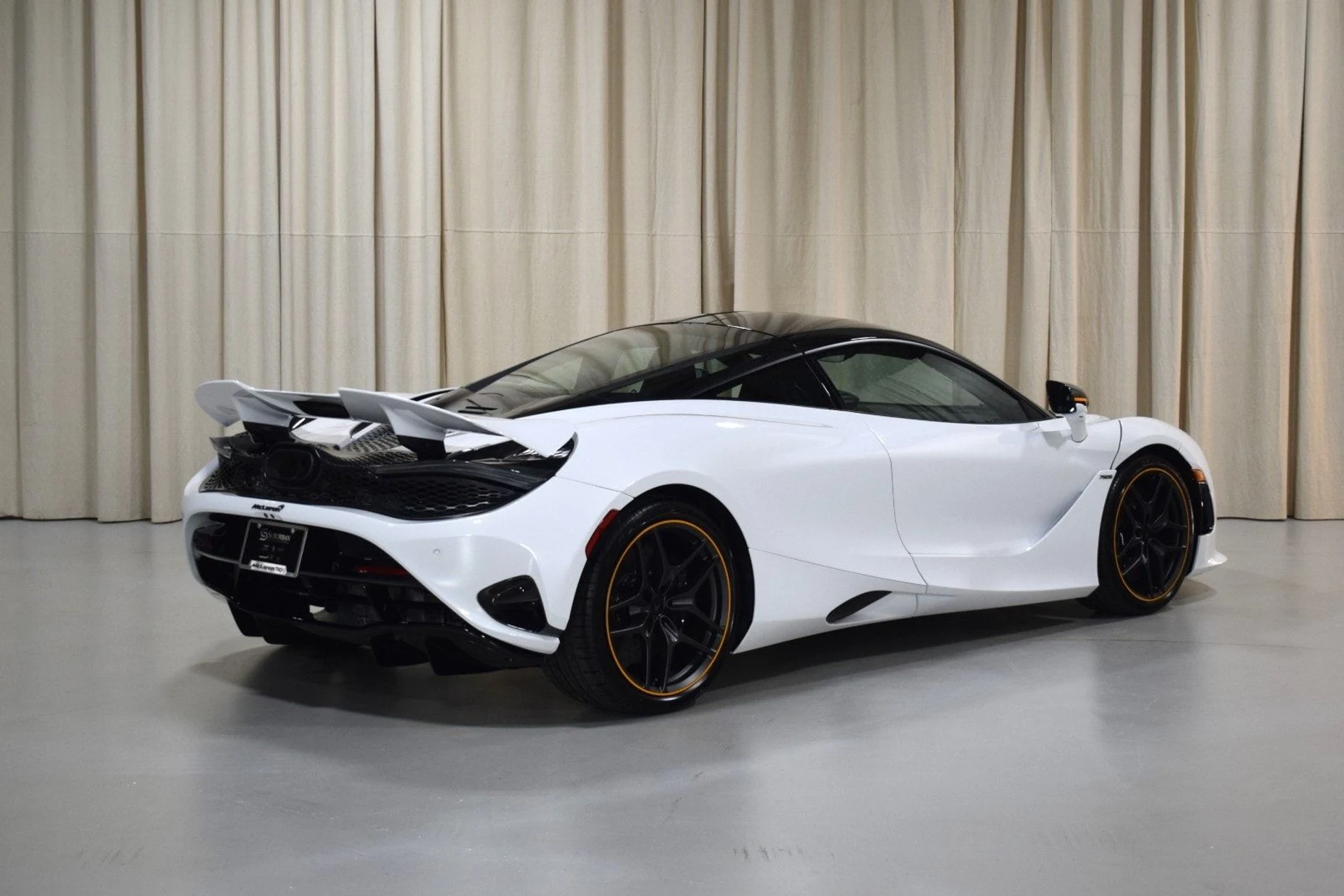 mph010_3490781567_e8b9d7d43972e7299a8e2893b4581a88x_28b12c3cef