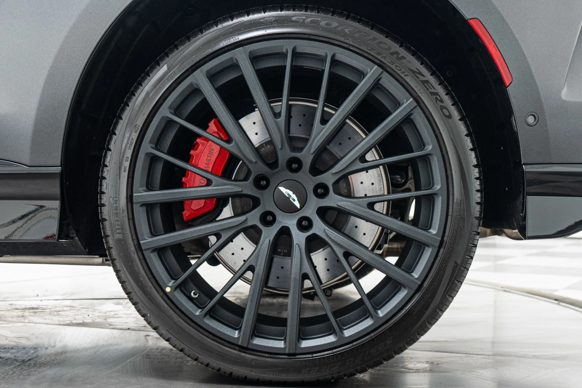 mph010_3493221598_Used_2025_Aston_Martin_DBX_707_23_Inch_Wheels_Factory_Matte_Paint_697_Horsepower_1774034848_c8a3148458