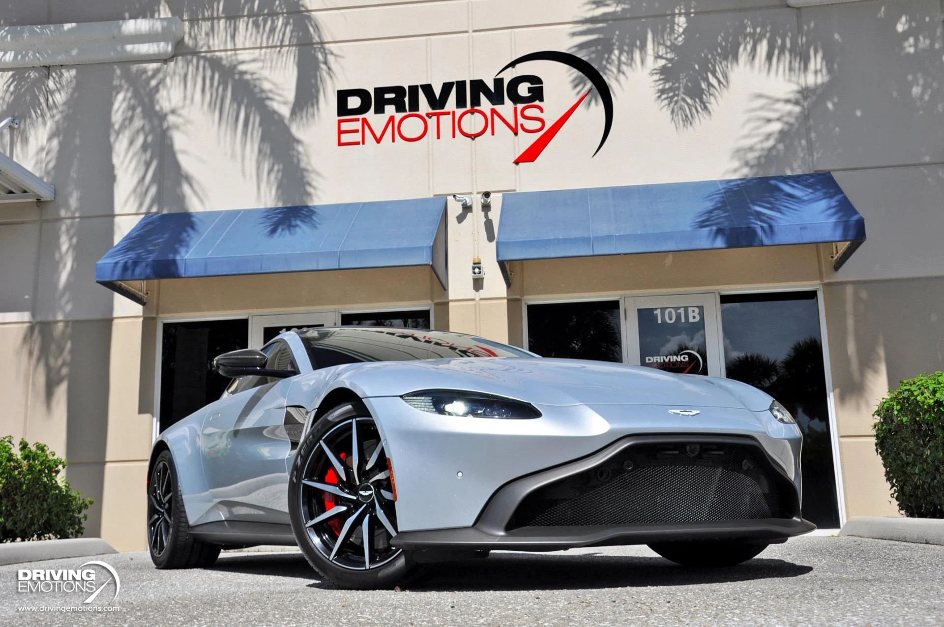 mph010_3494704749_880_p11_l_a4a2e0f672