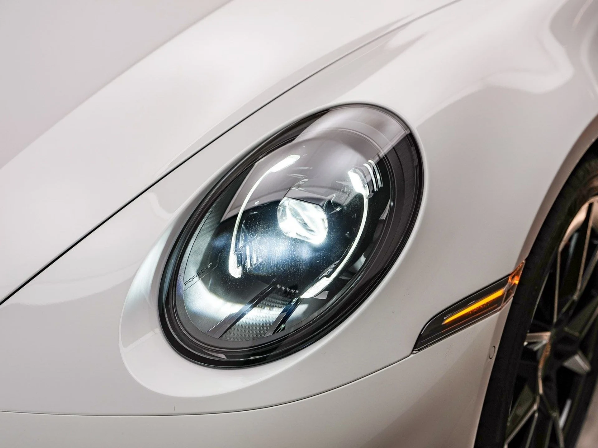 mph010_349797957_9f91cb77a6c660a6bb5c85dd9ffd90e2x_3e45ac3697