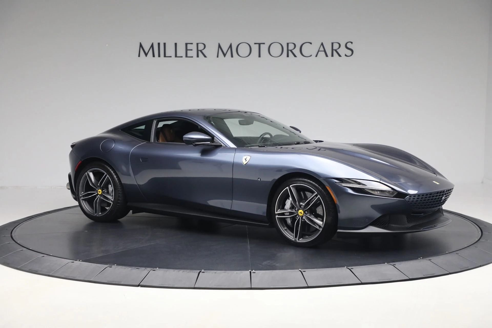 mph010_3498245972_Used_2021_Ferrari_Roma_f9172ae40b