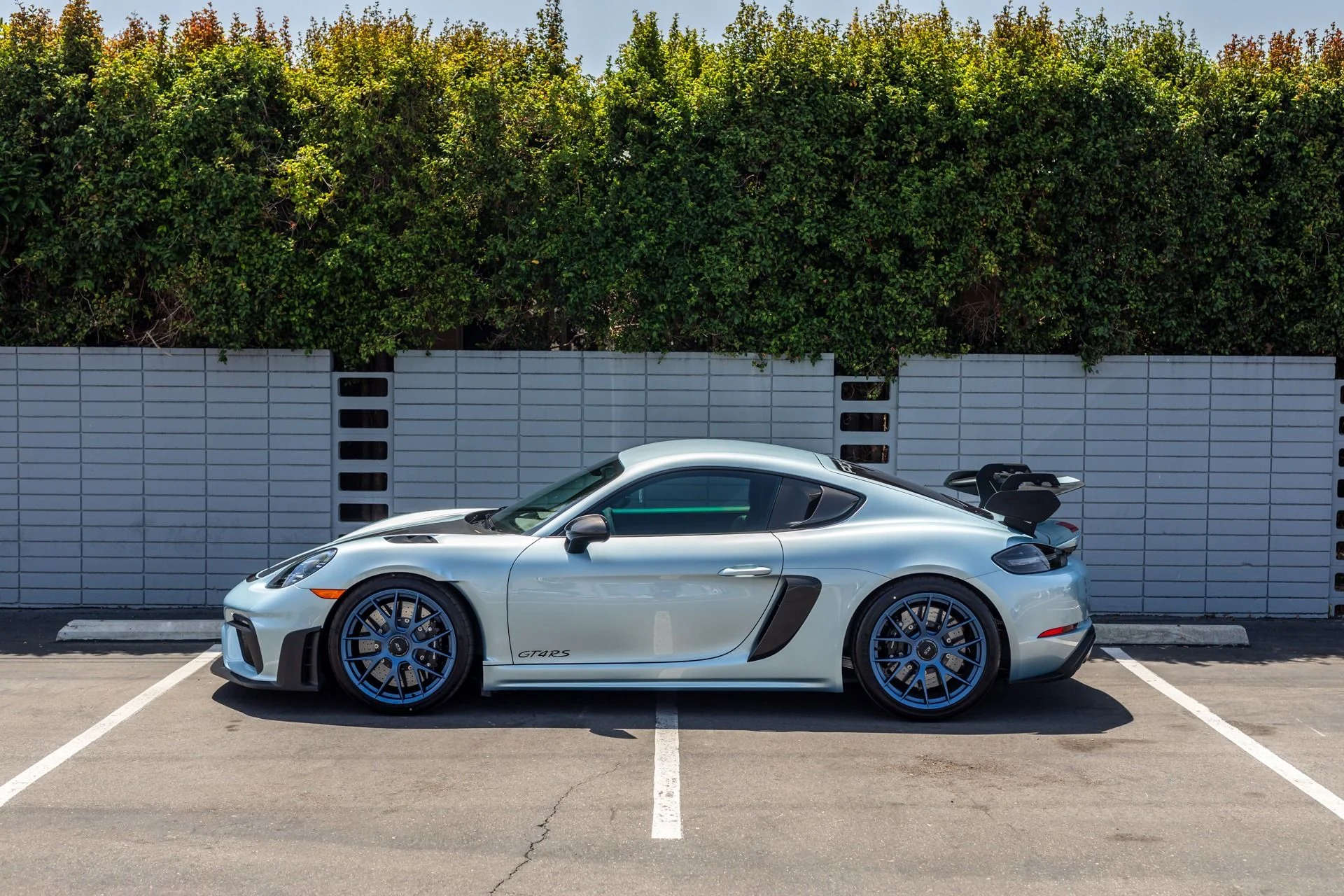 mph010_3499367503_Used_2023_Porsche_718_Cayman_GT_4_RS_1724181197_b5c4eb1b41