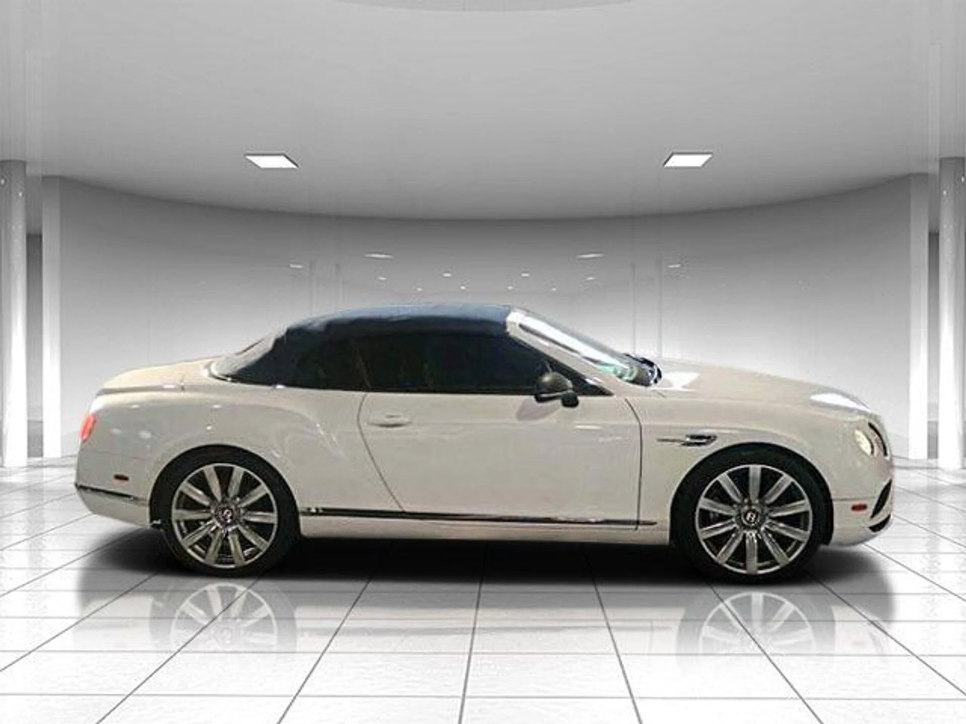 mph010_350678731_2897aff047_640_cf5a8cc3d9