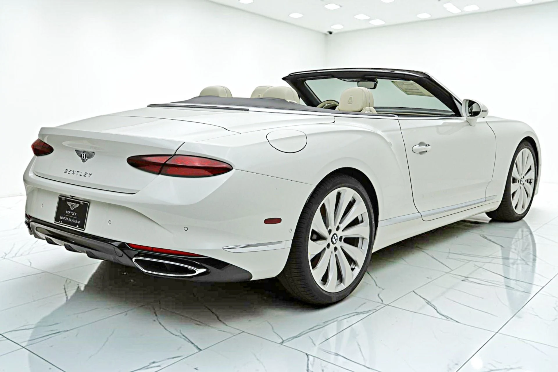 mph010_3510494166_New_2026_Bentley_Continental_GTC_380fac0d1d