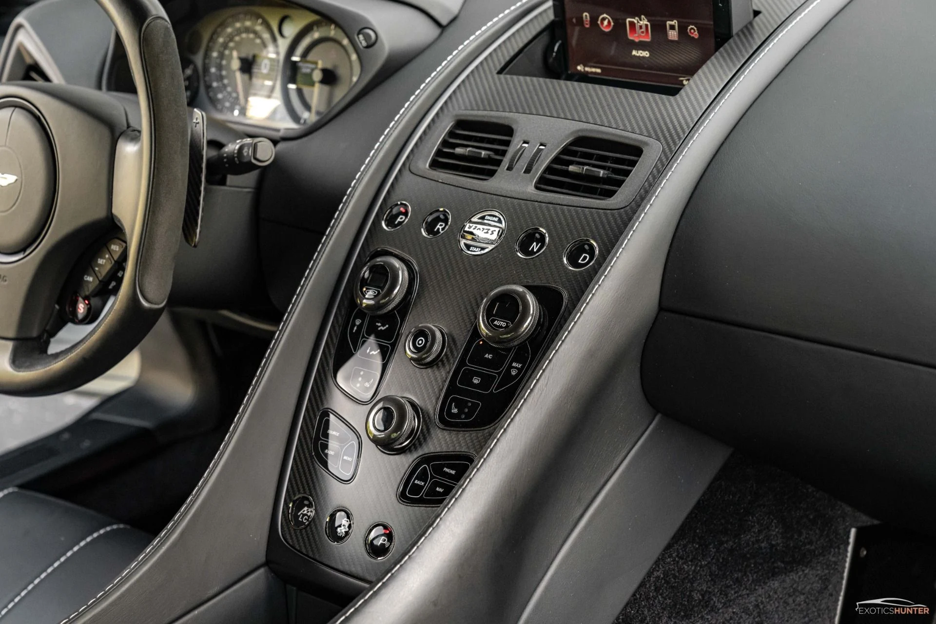 mph010_351070429_Used_2014_Aston_Martin_Vanquish_Iconic_Skyfall_Silver_w_One77_Steering_Wheel_Carbon_Roof_1721934406_0dc5d92735