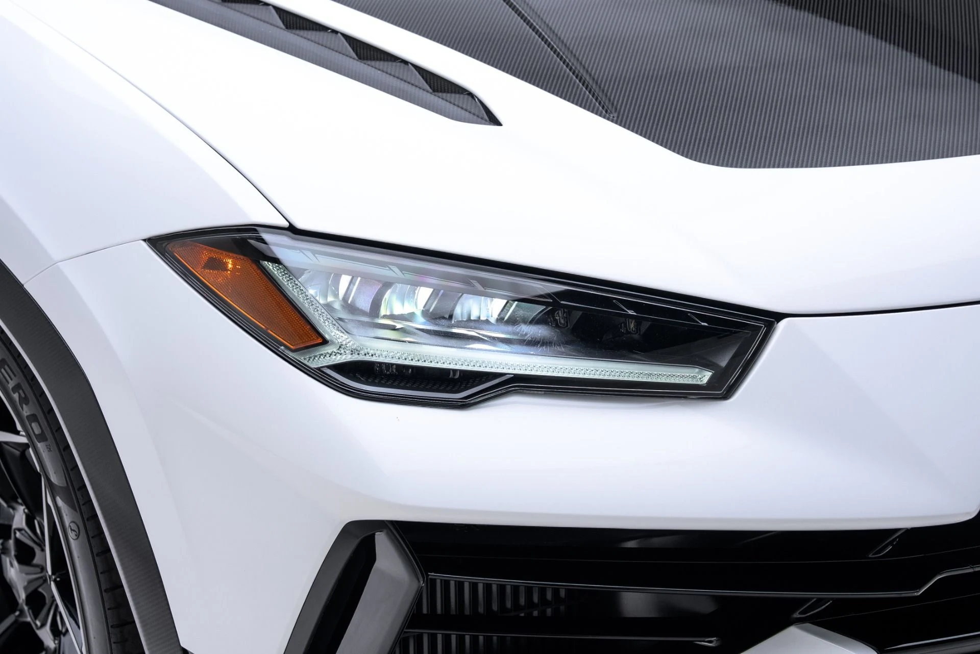 mph010_3514176978_Used_2024_Lamborghini_Urus_Performante_1775146757_46ac6ac1c7