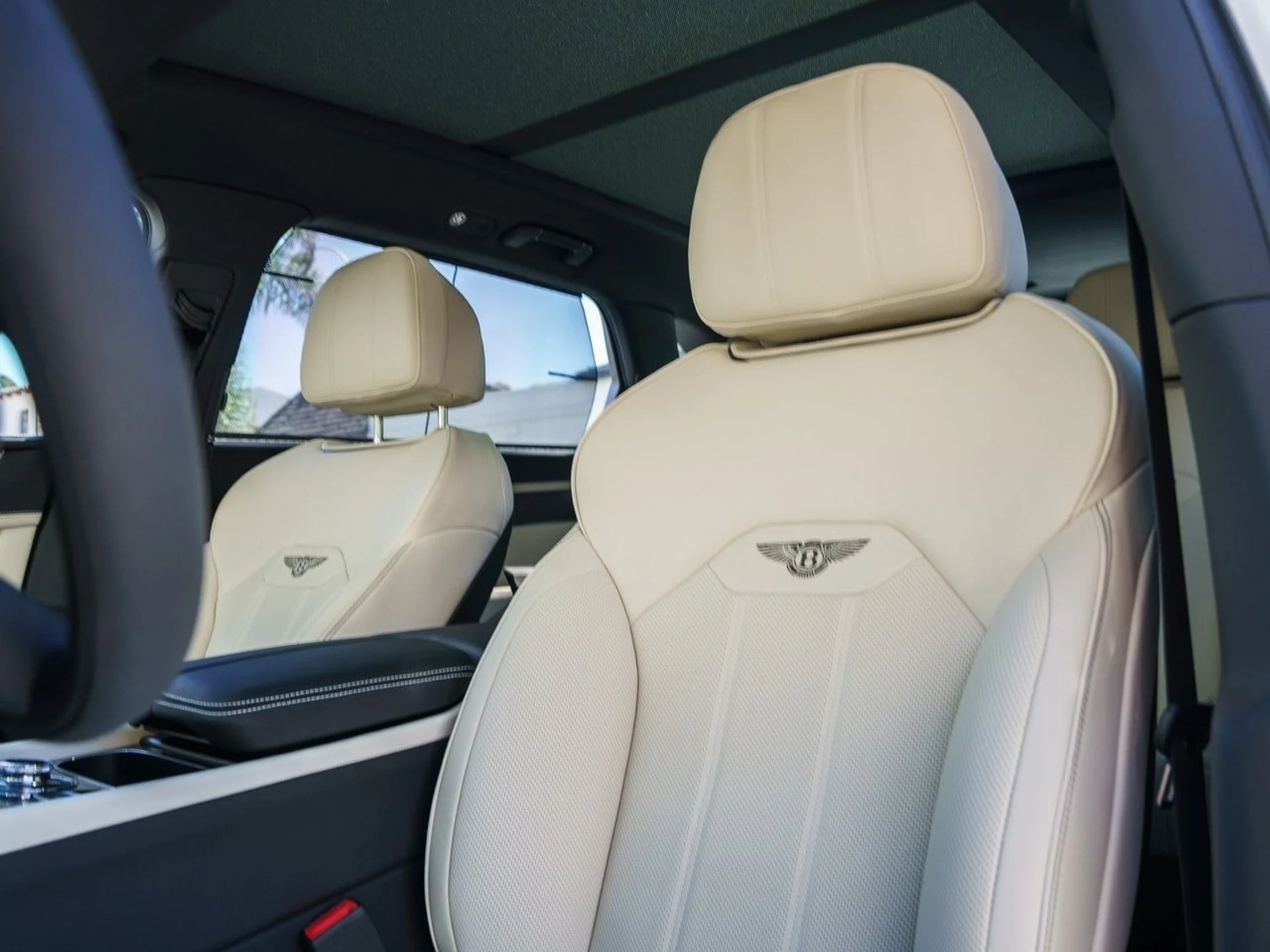 mph010_3516497891_fd9a81af40c04755081a3758be3e5247x_e56b2430b7