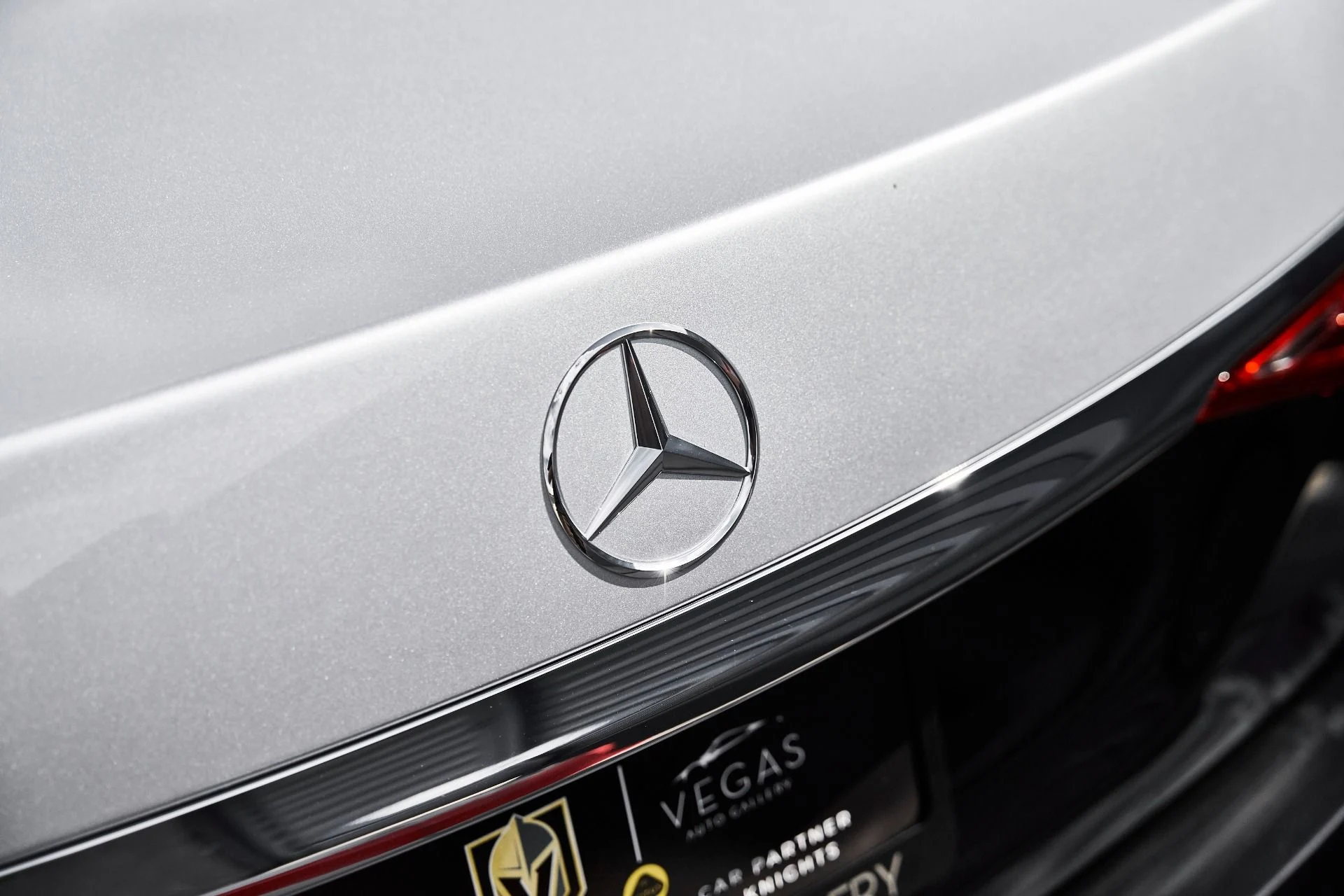 mph010_3517451155_Used_2024_Mercedes_Benz_S_Class_Maybach_S_580_1779327298_32a4e90385