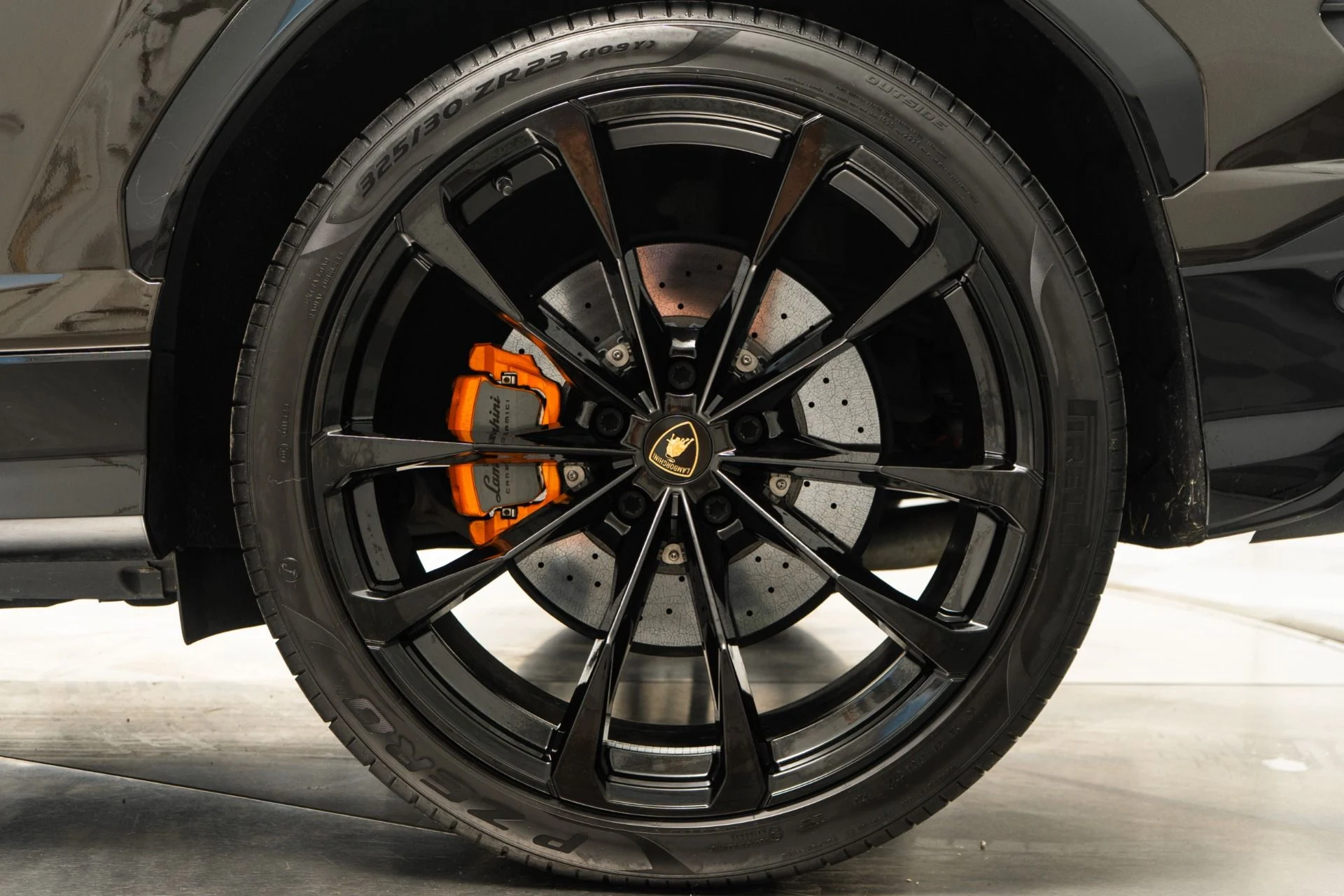 mph010_3519227527_Used_2022_Lamborghini_Urus_1793135043_b53042b6d1