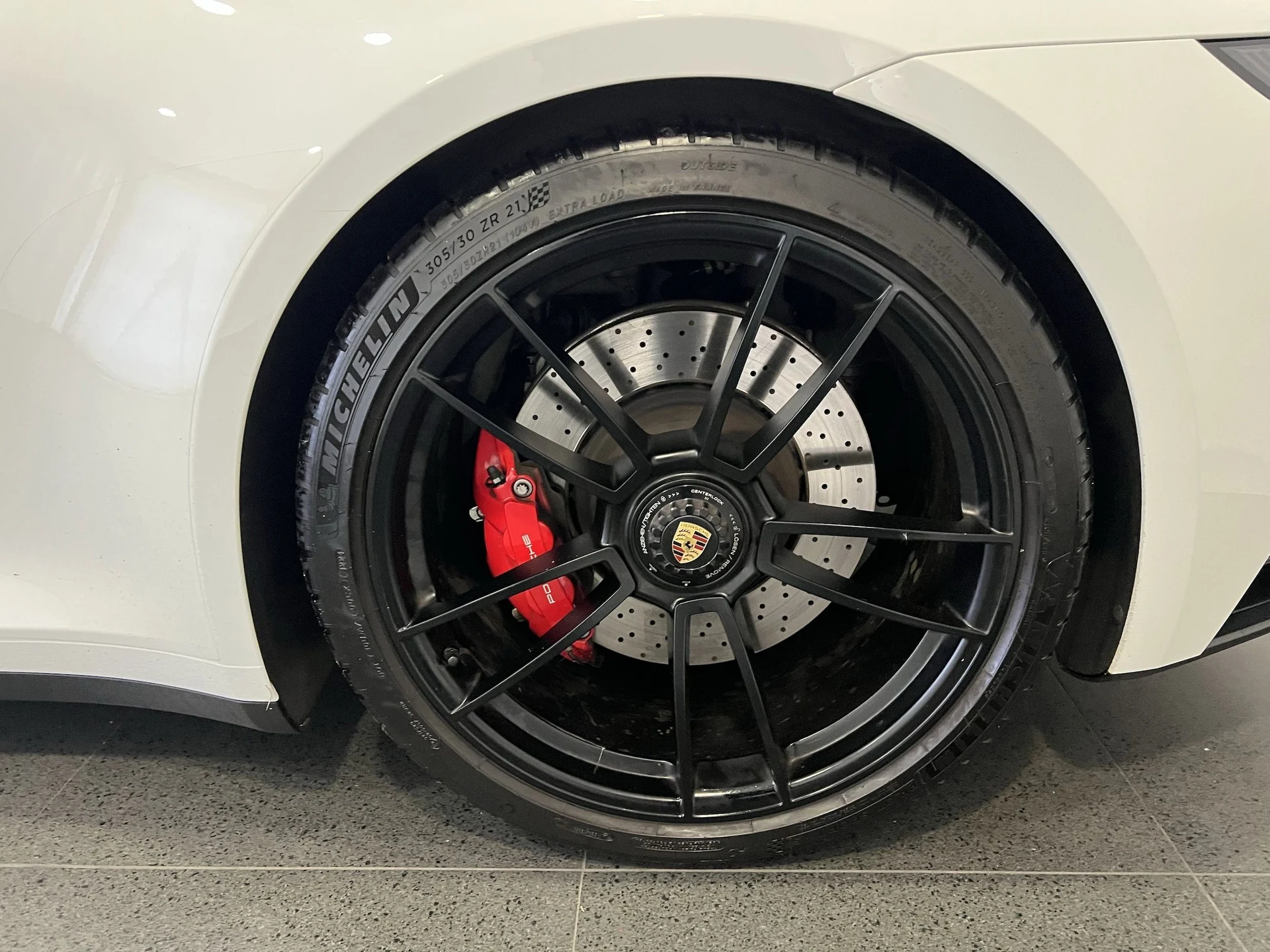 mph010_3527326404_913aace380a09b21827a1f1c1f03240cx_fd841e87b1