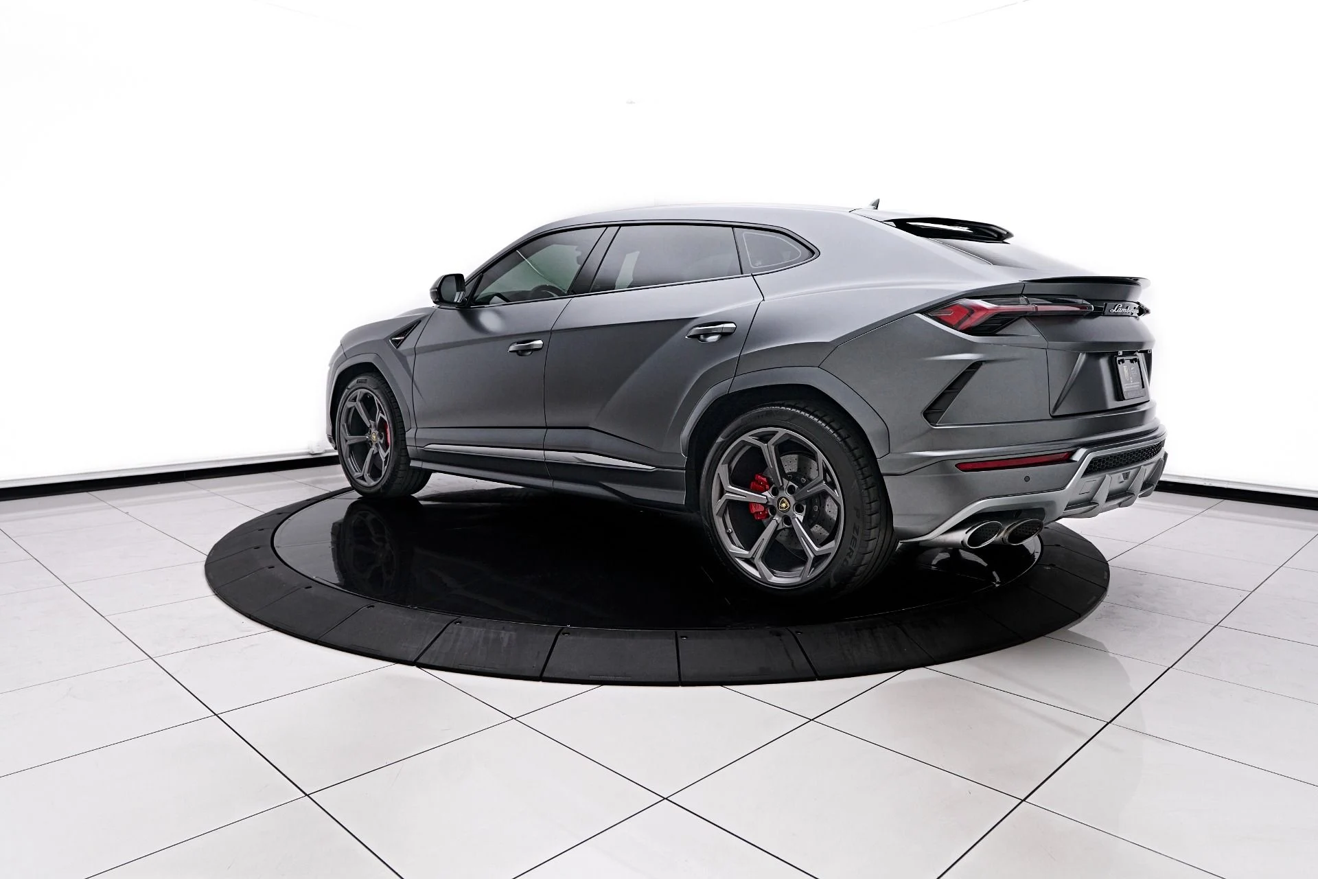 mph010_3528437171_Used_2020_Lamborghini_Urus_Base_1758905542_5e0c0f5c8d