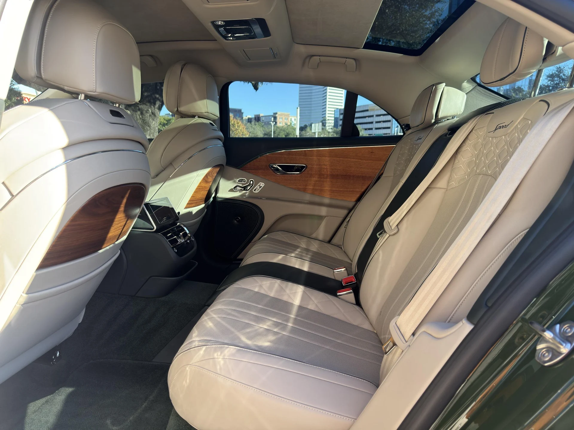 mph010_3531970705_488998462_696a5a439f577a8006365b95_3af71be419