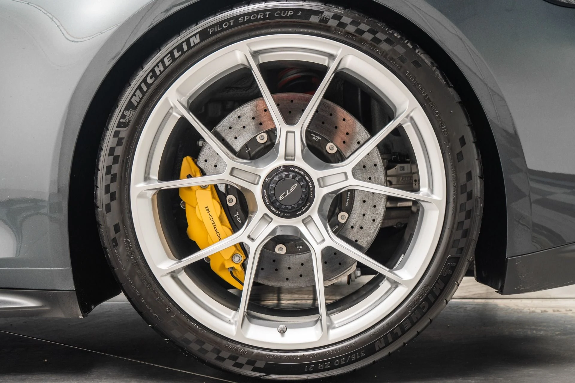 mph010_353246076_Used_2024_Porsche_911_GT_3_1757107138_460b4aa8e0