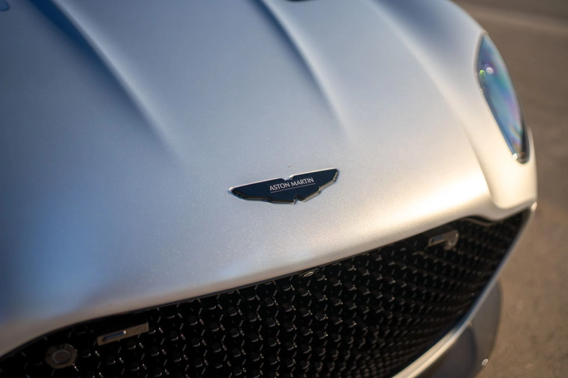 mph010_3549132638_Used_2020_Aston_Martin_DBS_Superleggera_1782927184_de11fa5c6d