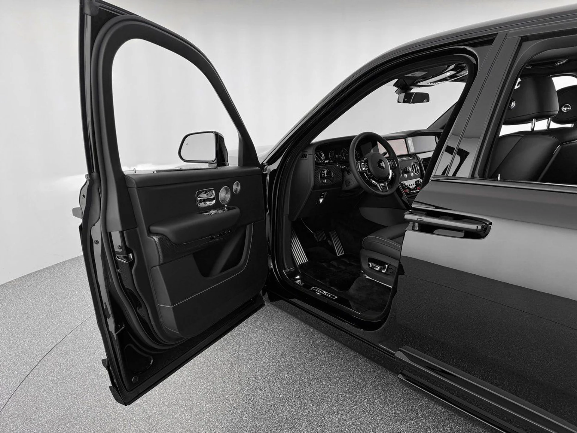 mph010_3550705061_cf073e6f2b64e34491b81079e001af48x_7bb40202f0