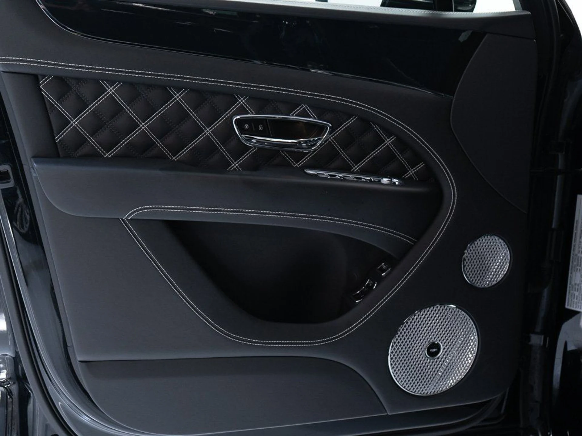 mph010_3558060039_a265b1bea58b4e8c9a2334b854a00d0f_13c651c9c1