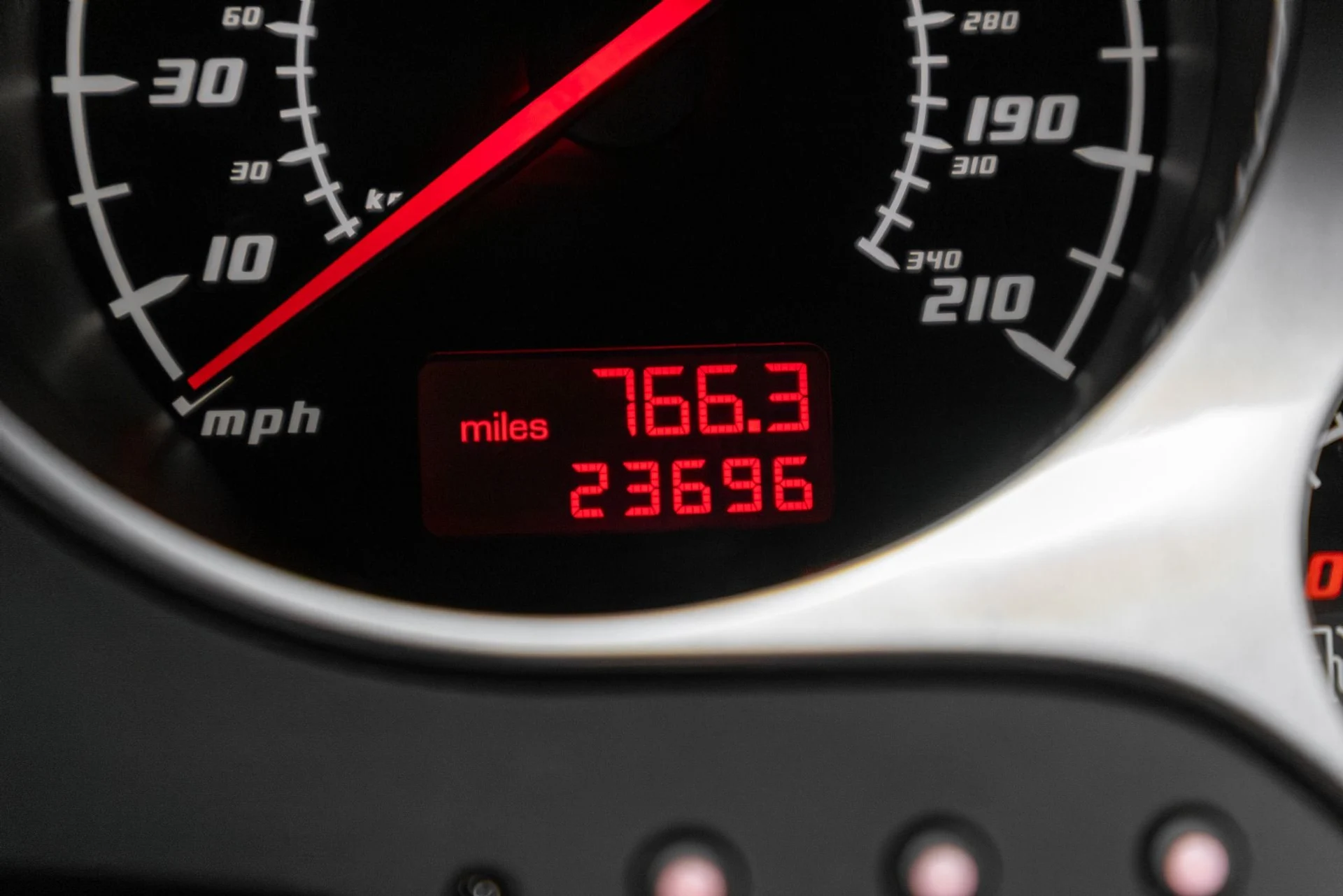 mph010_356119079_Used_2010_Lamborghini_Gallardo_LP_560_4_Spyder_1766547982_d0f1833642