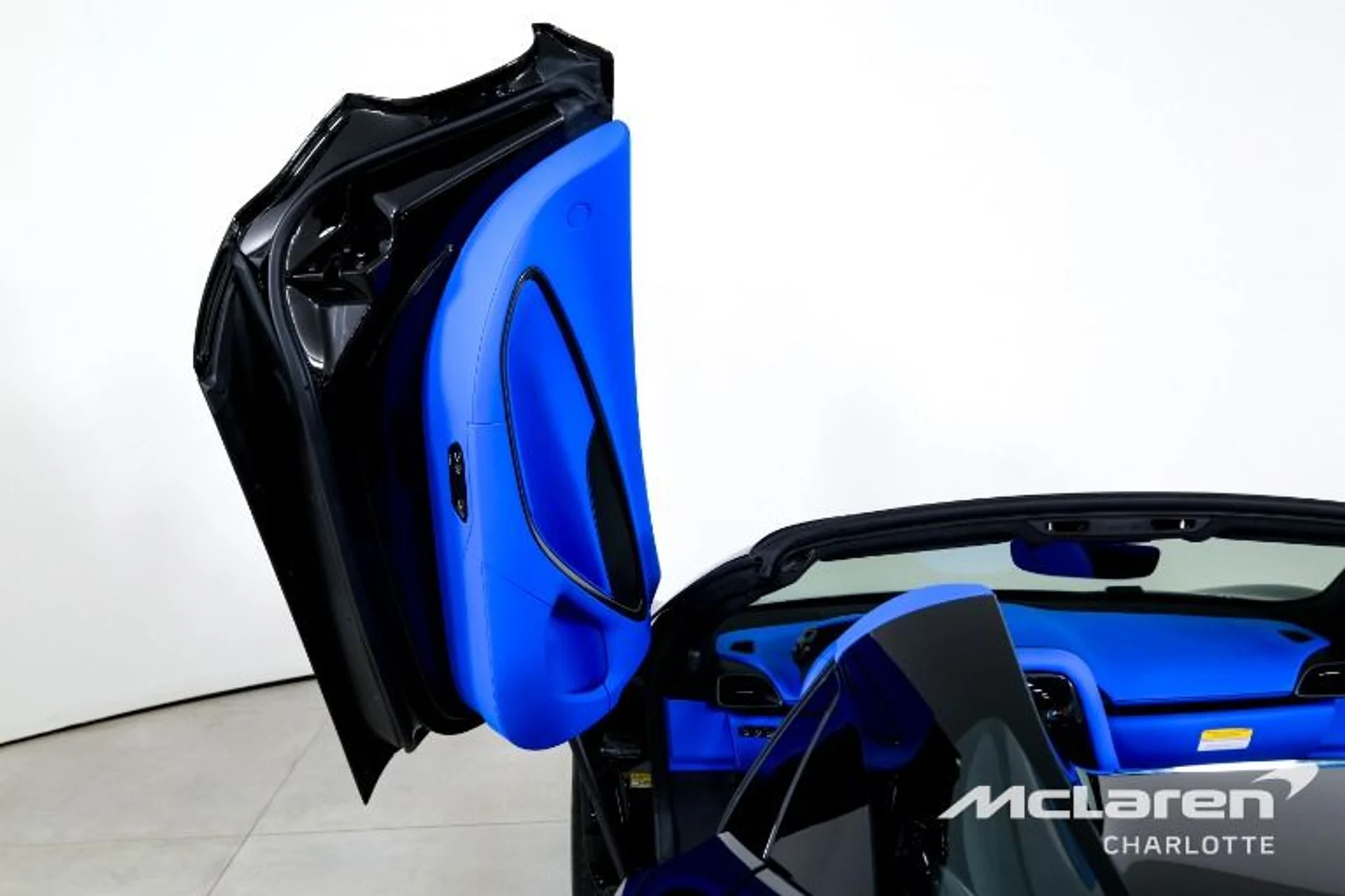 mph010_3562793733_New_2025_Mc_Laren_Artura_Spider_155c278e9b