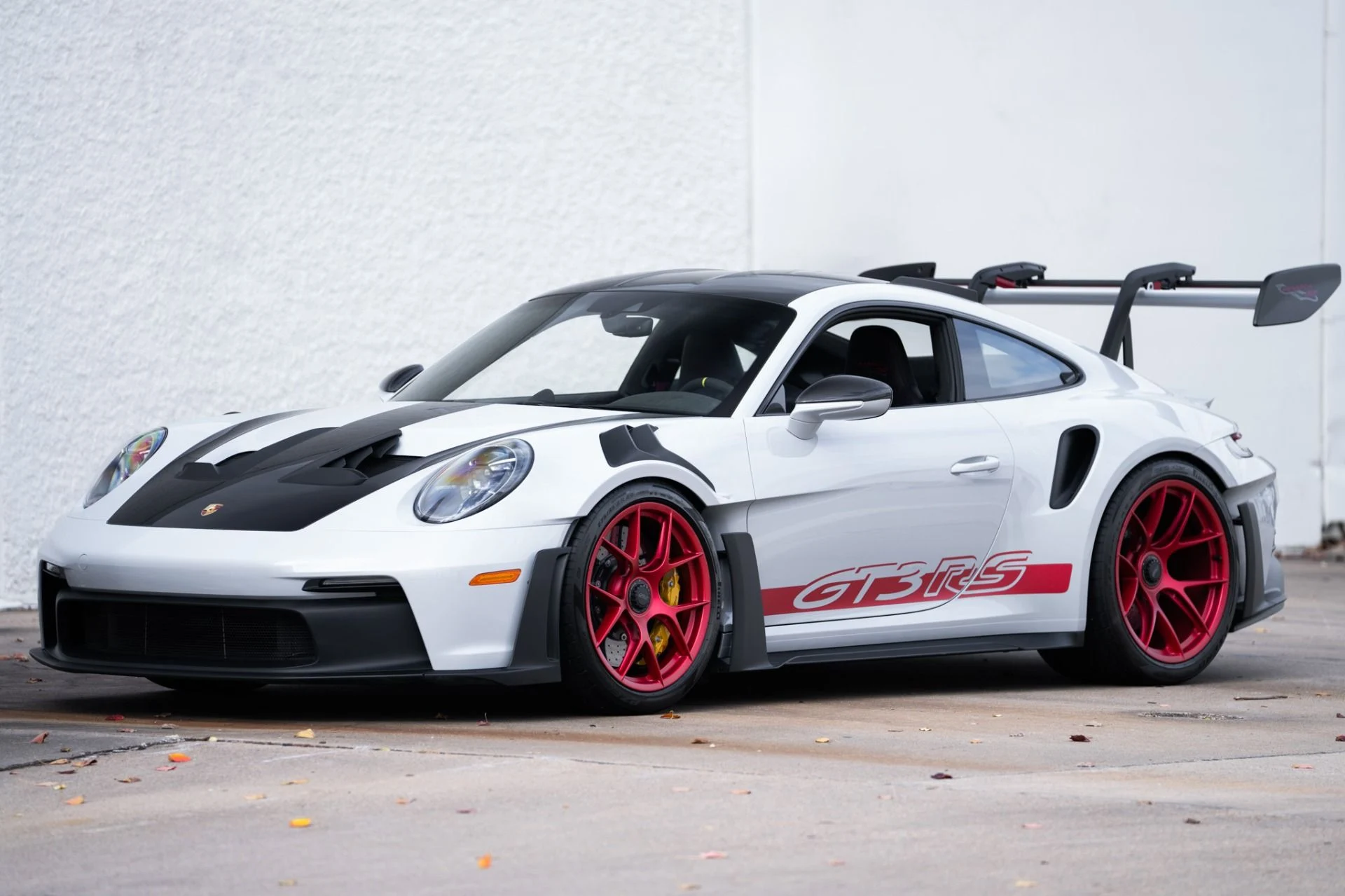 mph010_3574599777_Used_2025_Porsche_911_GT_3_RS_1766778269_f7584bcf75