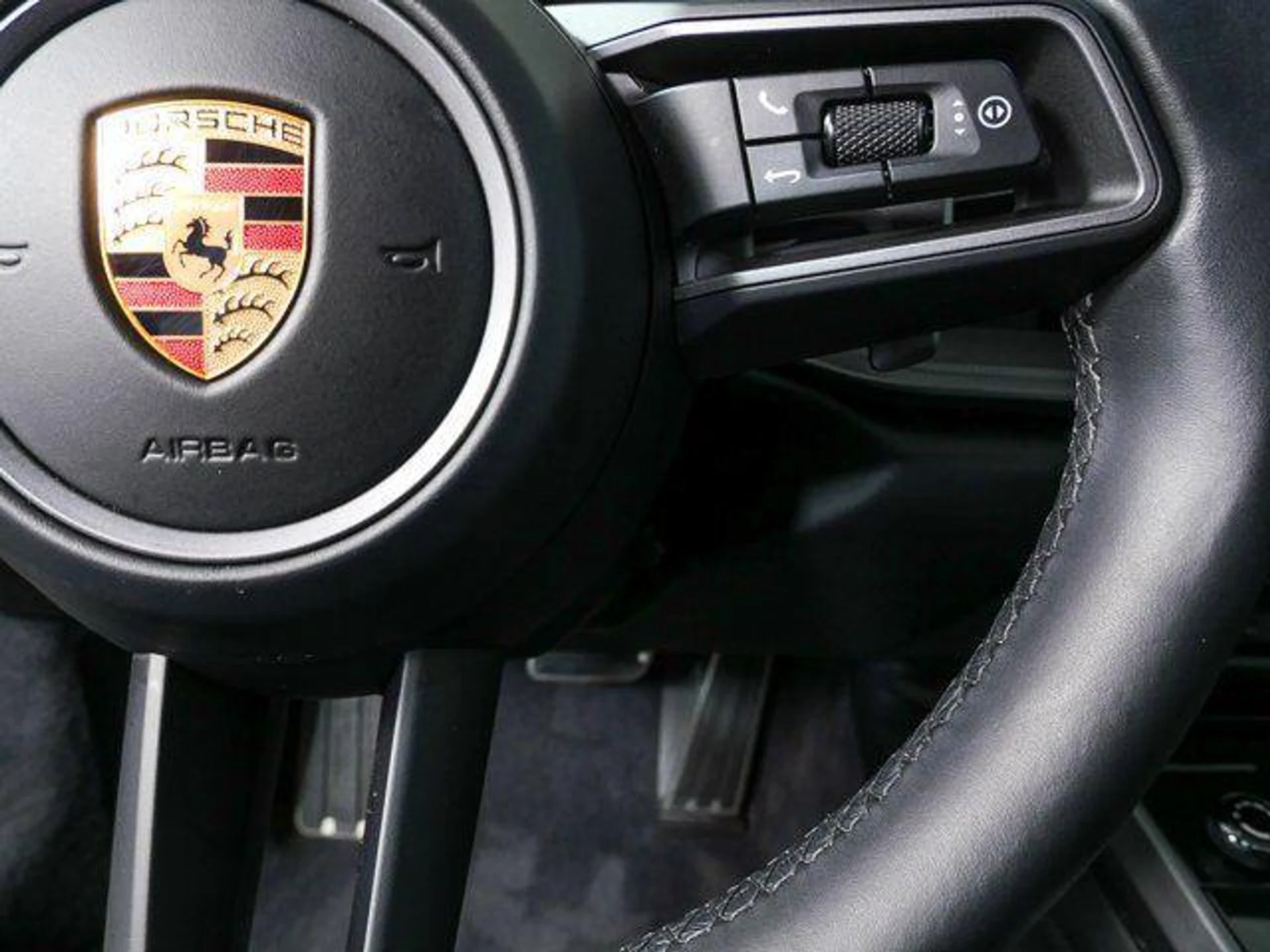 mph010_3579714820_4wa_Rp_L100d_U12_XI_2_SB_Ha62g66z_Q_687fc3f731