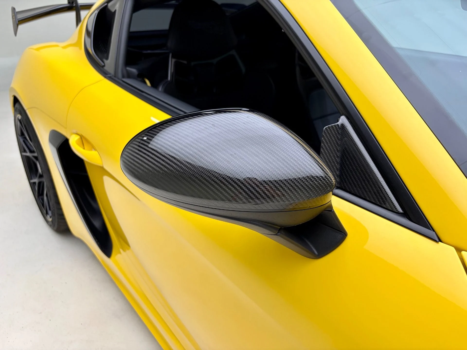 mph010_3579971025_Used_2023_Porsche_718_Cayman_GT_4_RS_1777938799_11bd71ce5d