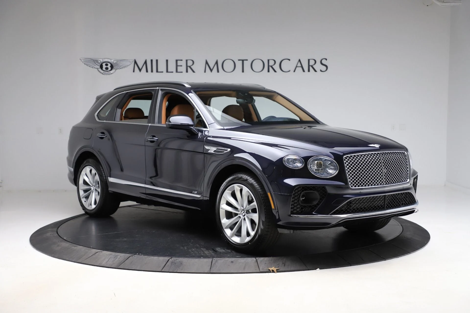 mph010_3594855186_Used_2021_Bentley_Bentayga_V8_842a513207