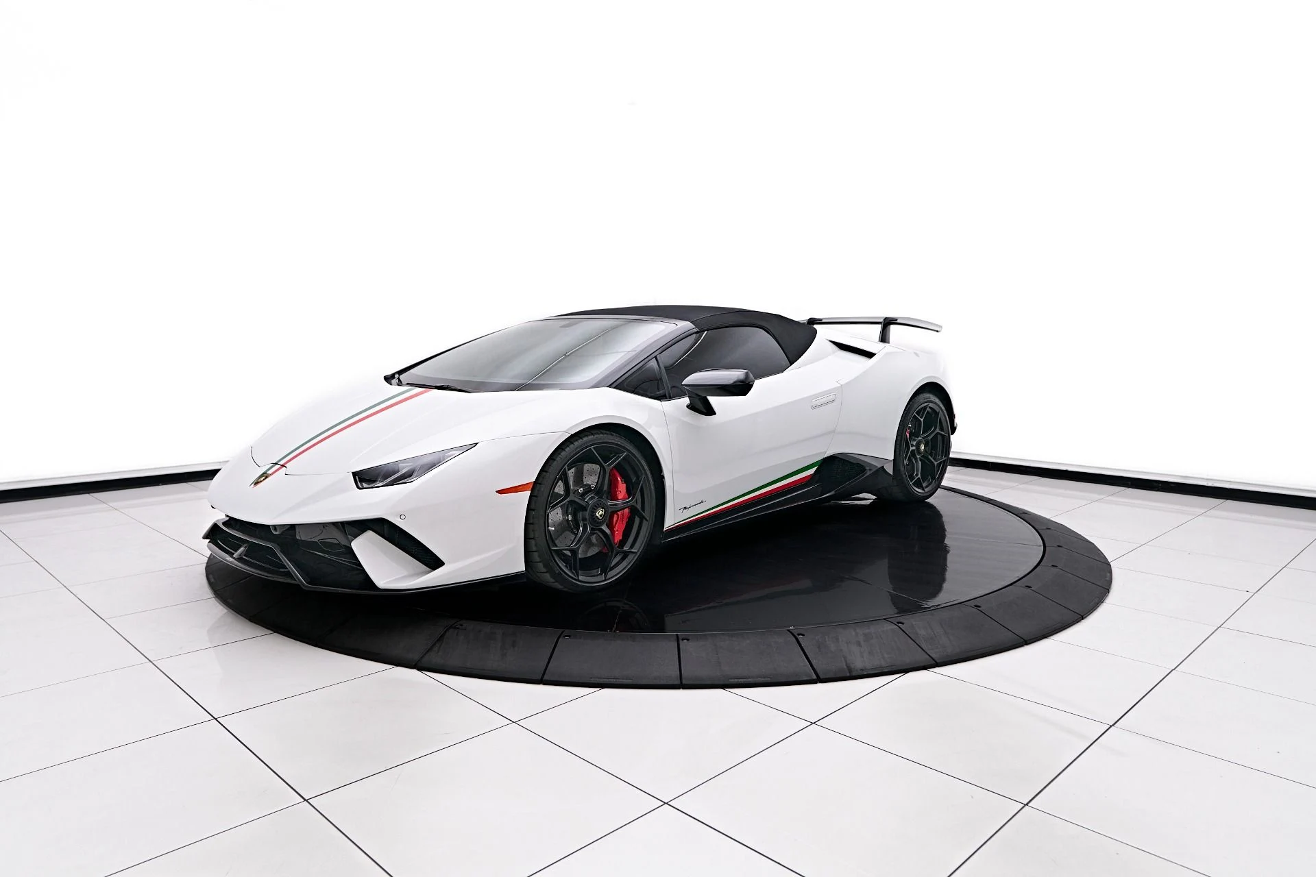 mph010_3596970347_Used_2018_Lamborghini_Huracan_Performante_1754074926_c6540463f7