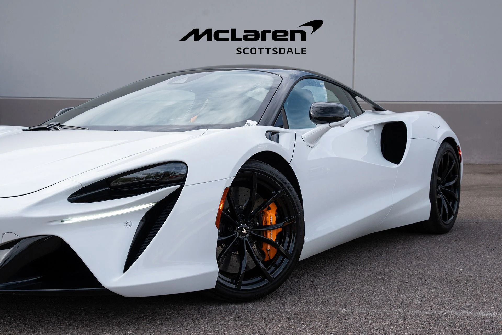 mph010_3603325400_Used_2023_MCLAREN_ARTURA_Vision_1748908439_e6f7b92526
