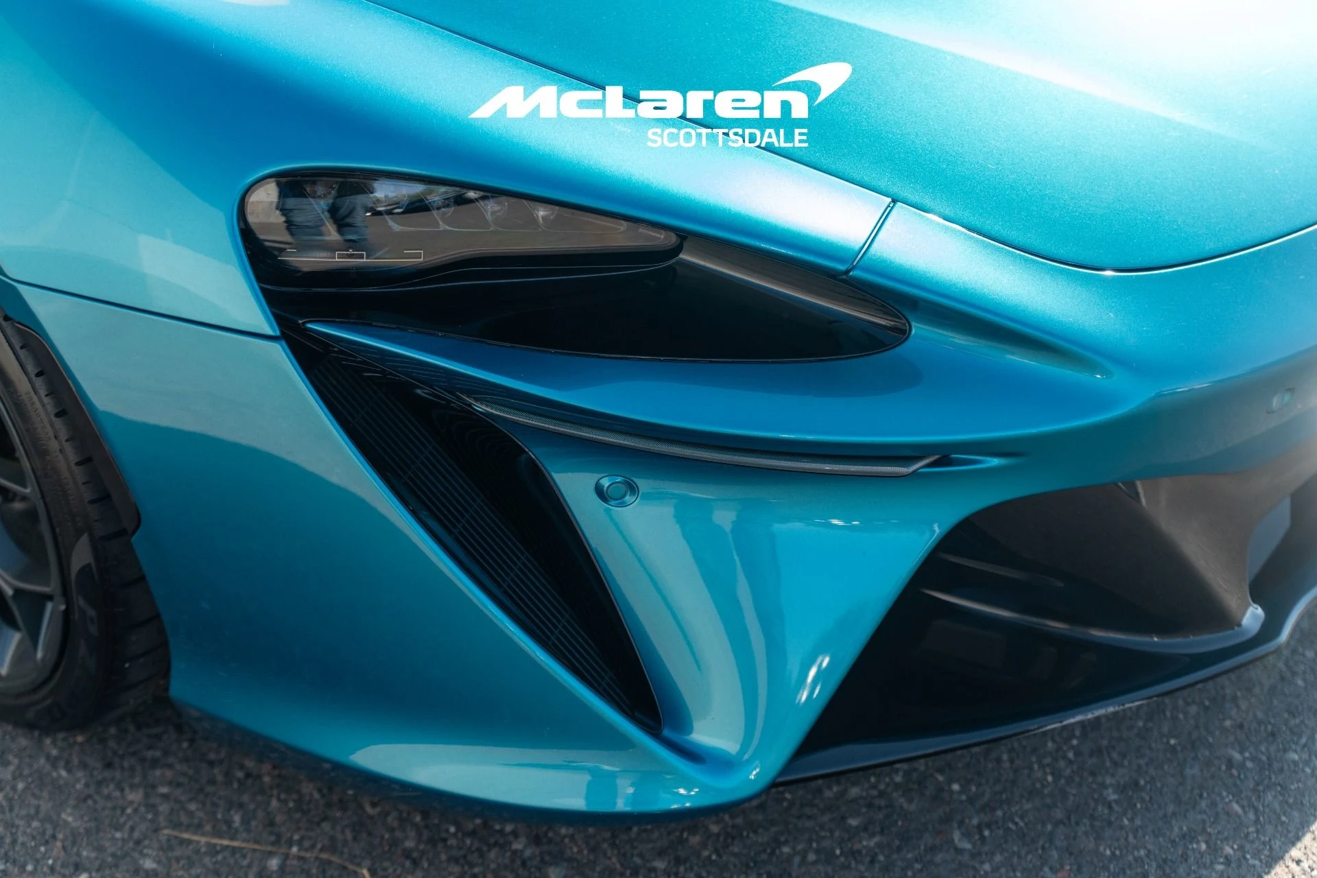 mph010_3604186678_Used_2023_MCLAREN_ARTURA_1758922569_ba225fb496