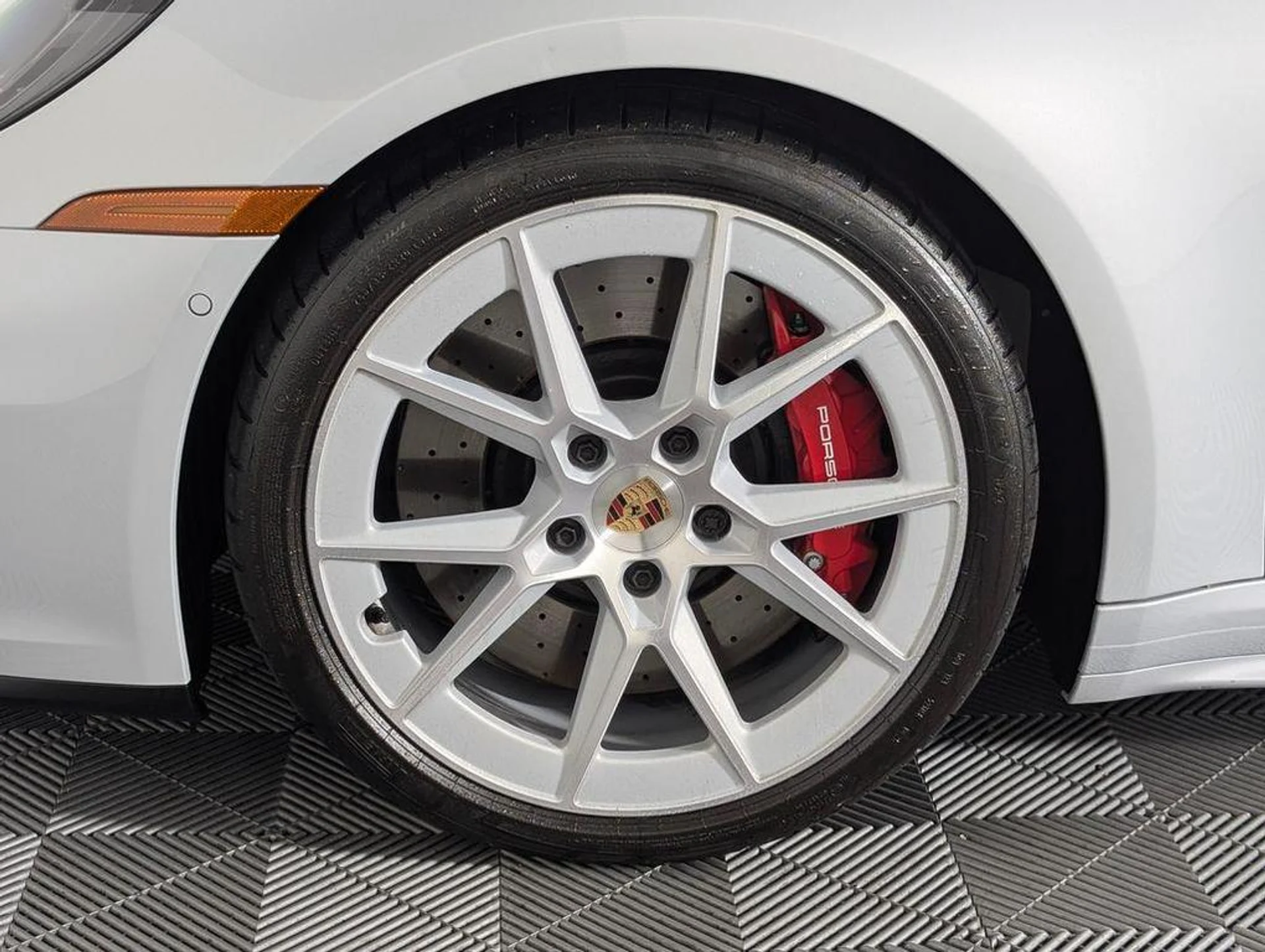 mph010_3610863408_CN_Lp_OHSQN_Rv2_Hd_J_Gd4_GE_1zwz_J_Fg_49d46daae6