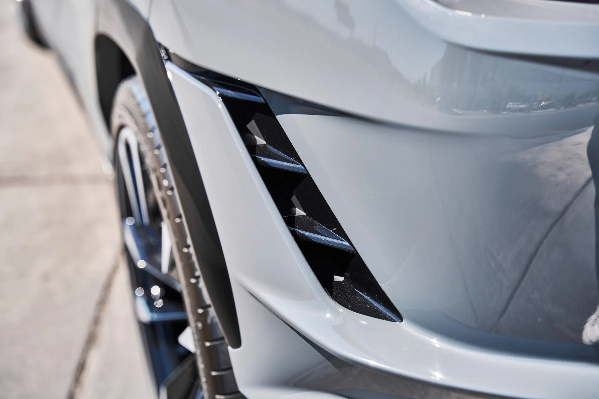 mph010_3612481707_Used_2023_Lamborghini_Urus_S_1783036888_dcdd87b2c6