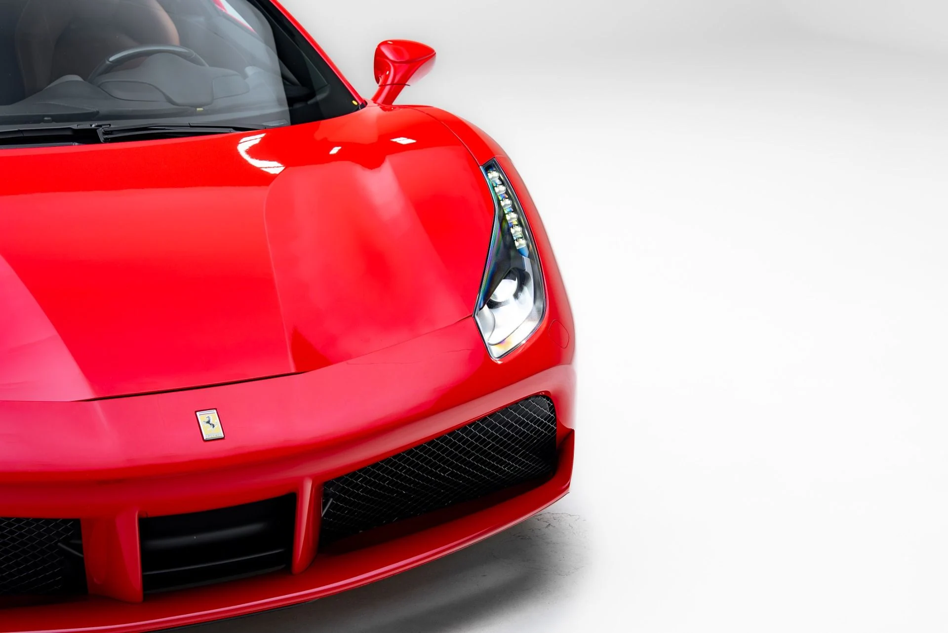 mph010_3621396642_Used_2018_Ferrari_488_GTB_1776815773_4c26f5ab82