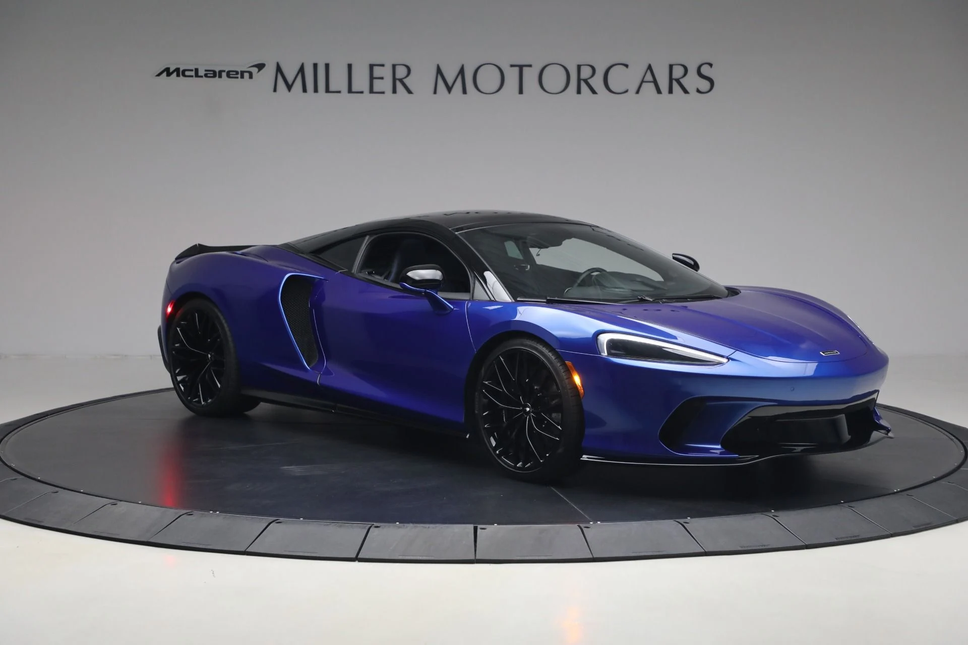 mph010_3625596959_Used_2023_Mc_Laren_GT_Luxe_dadc52d2a2