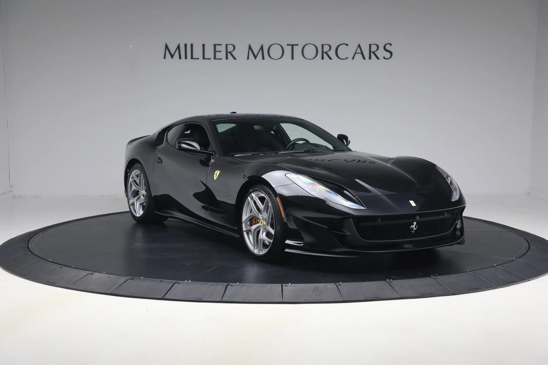 mph010_3626350774_Used_2019_Ferrari_812_Superfast_1776271226_6eb57bb051