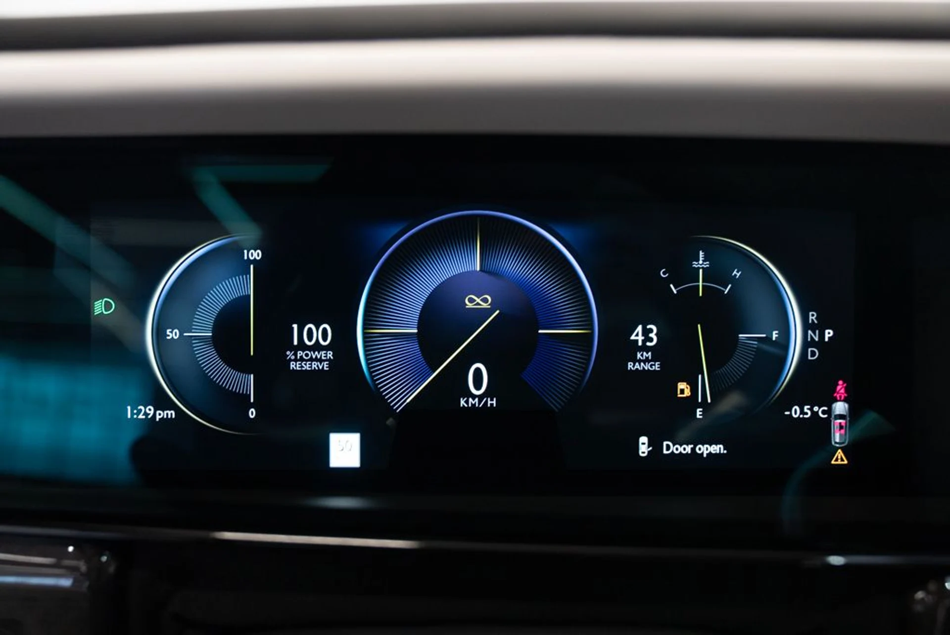 mph010_3640156471_rolls_royce_cullinan_2025_jpg_v_1768928641_ebe9ac1f74