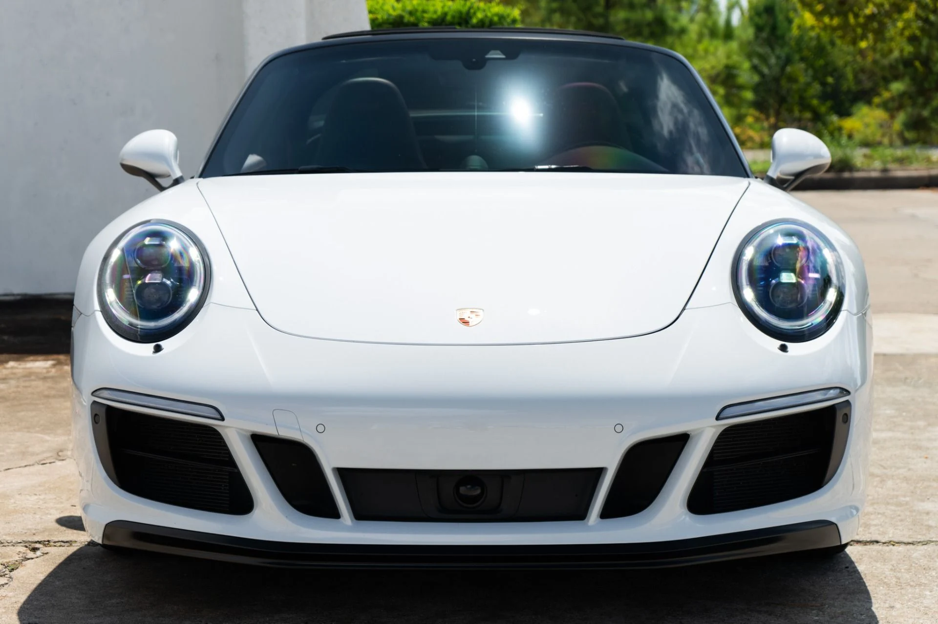 mph010_3642146965_Used_2018_Porsche_911_Targa_4_GTS_1791238615_84dd4b2a72