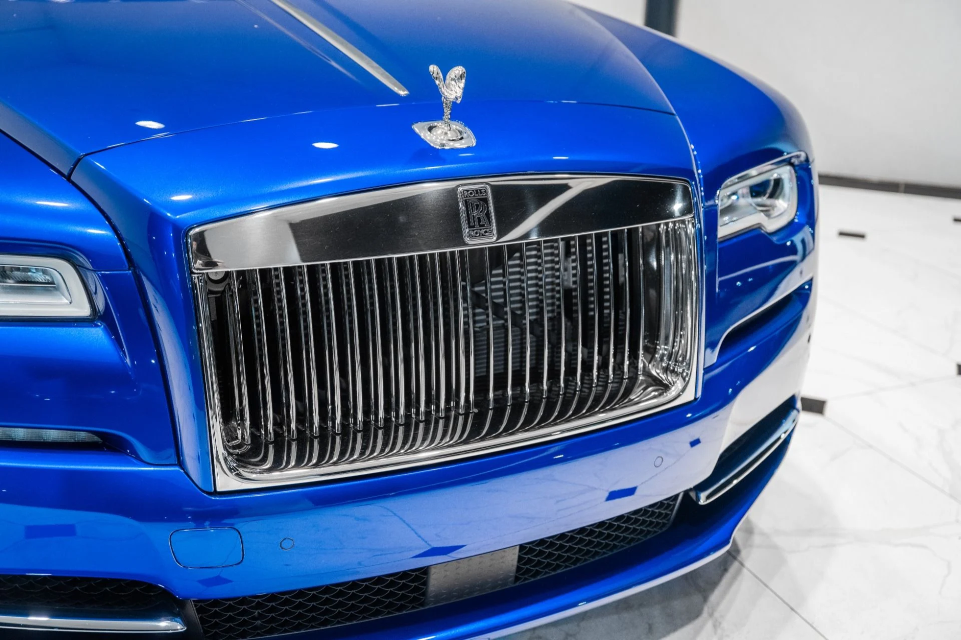 mph010_3644152114_Used_2017_Rolls_Royce_Dawn_1793121590_904e84e1ff