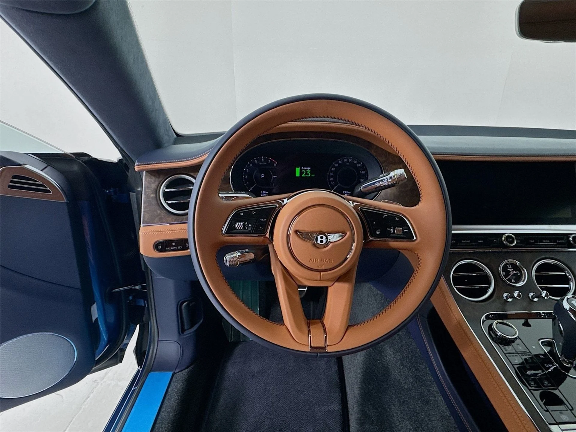 mph010_3647758998_f031e748f55adda5d543fe5d81070af7x_5419517579