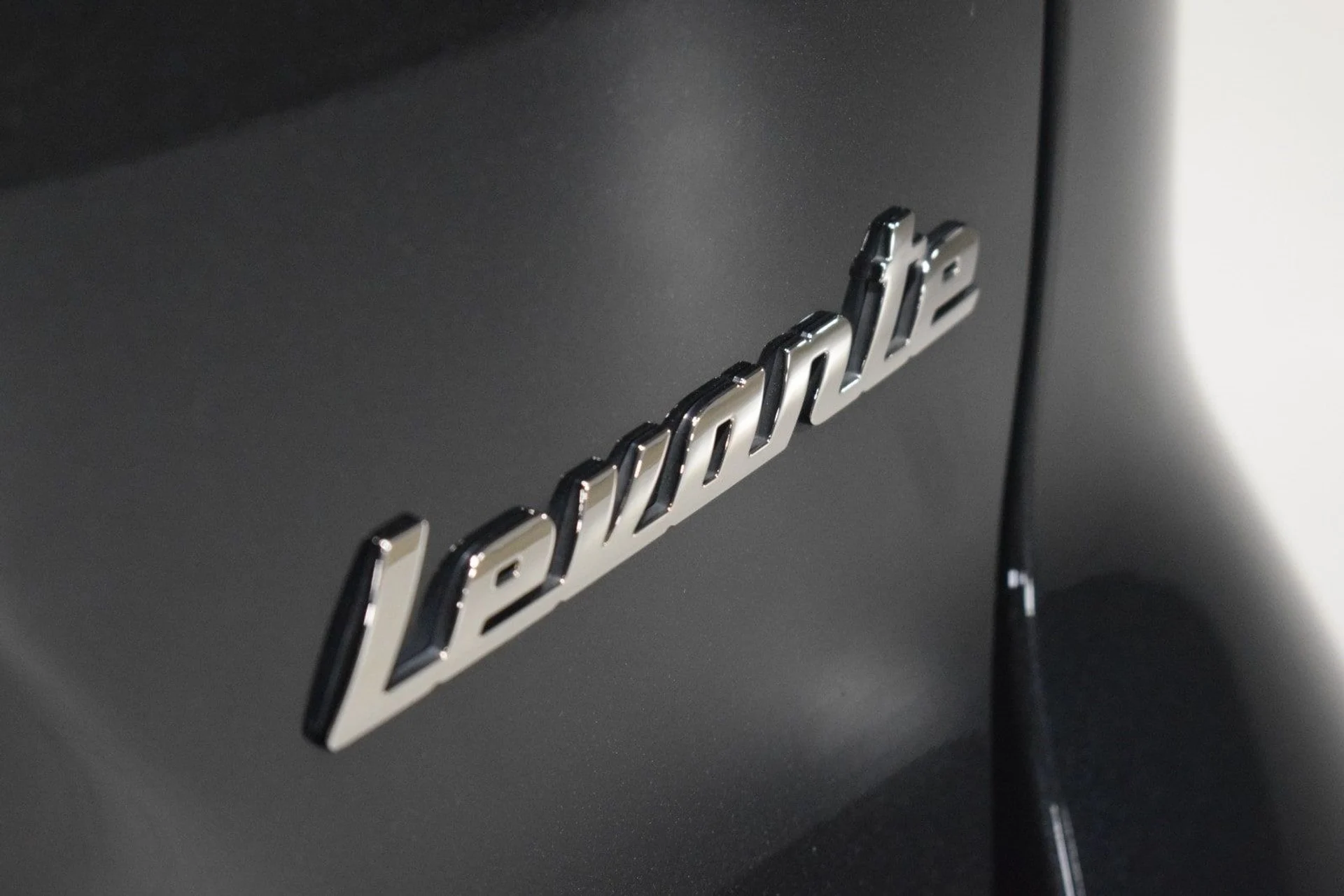 mph010_3656769236_6bb4b9635f3923cacca94b0dda83439cx_da2e088132