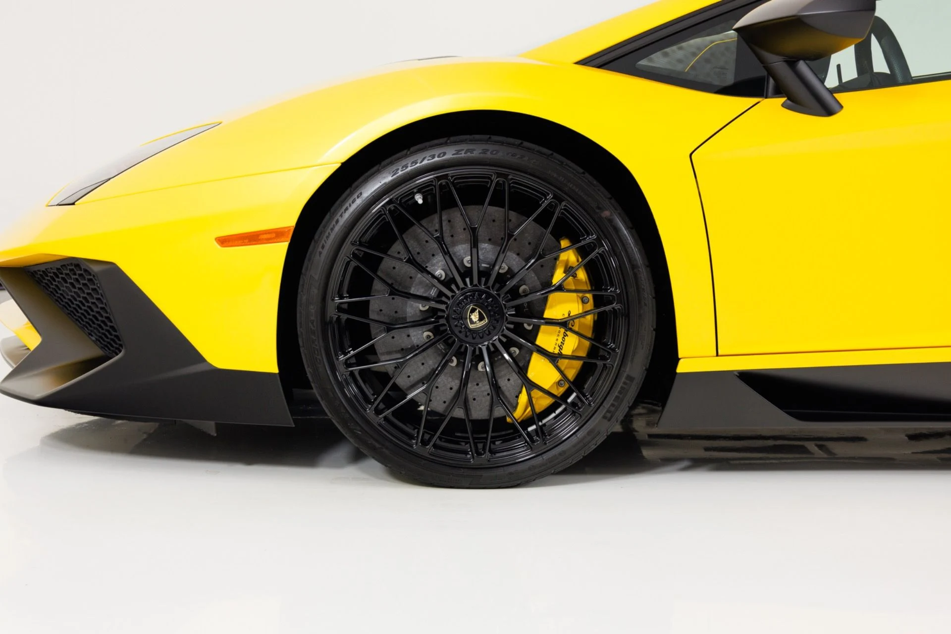 mph010_3658573007_Used_2016_Lamborghini_Aventador_LP_750_4_Superveloce_1785278593_7c0fa6588f