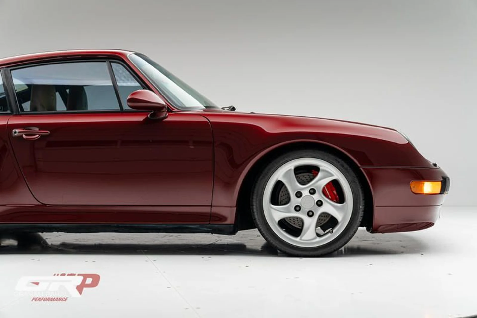 mph010_3671051140_63_E1_C9_DE_5158_401_C_925_C_50699_C0_F1_A6_C_51995245b8