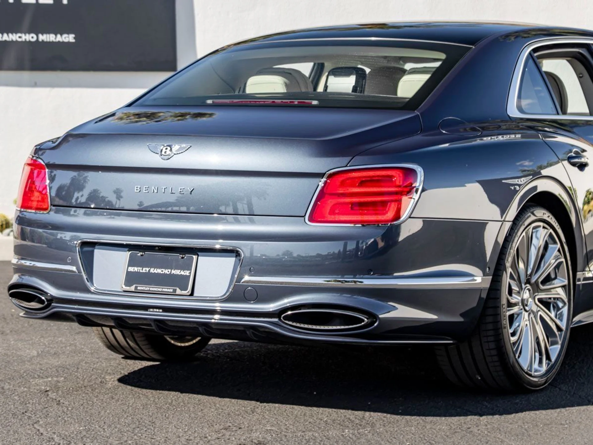 mph010_3673841356_11_00bf236896