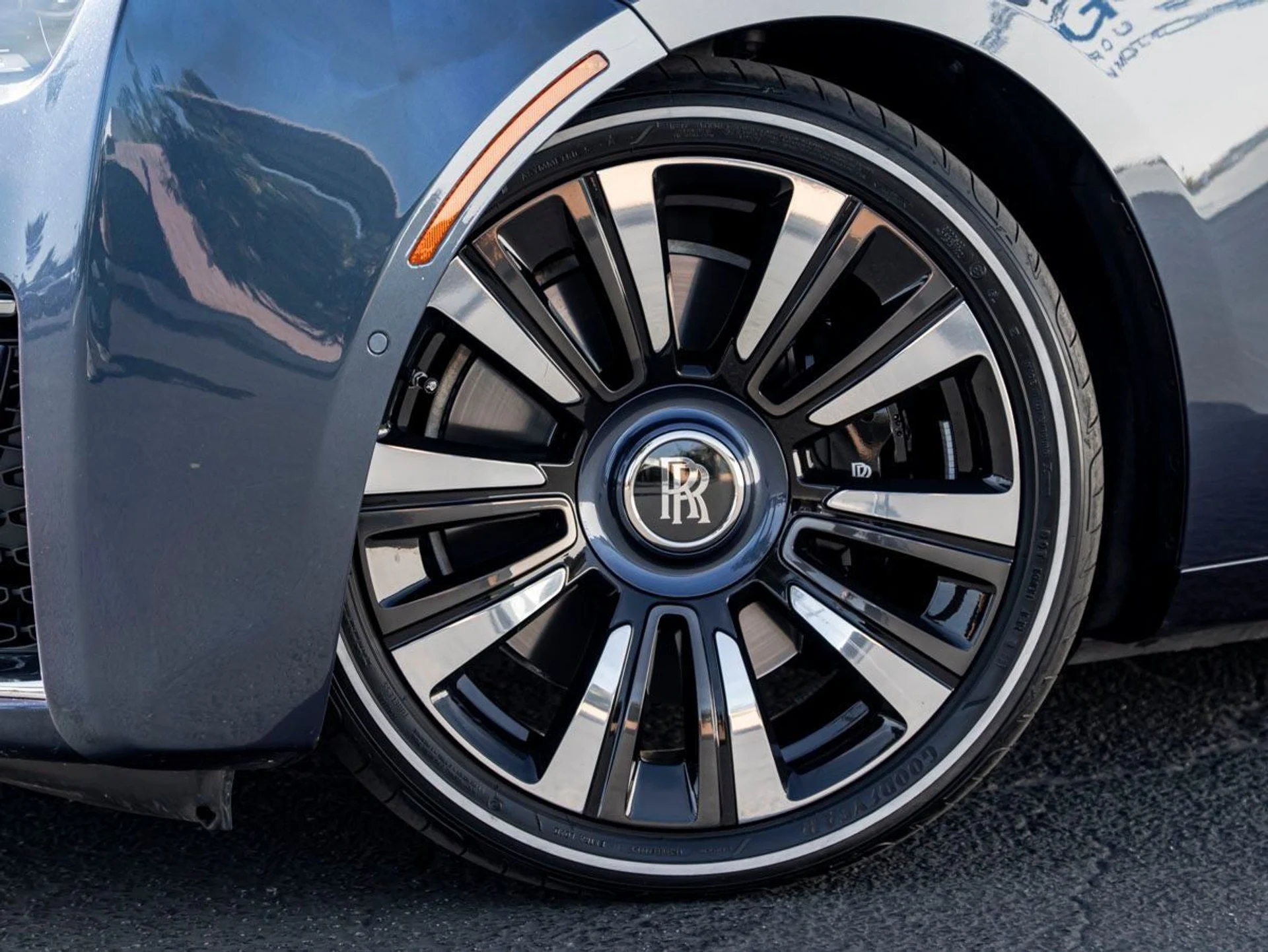 mph010_3673878647_11_a86e2802de