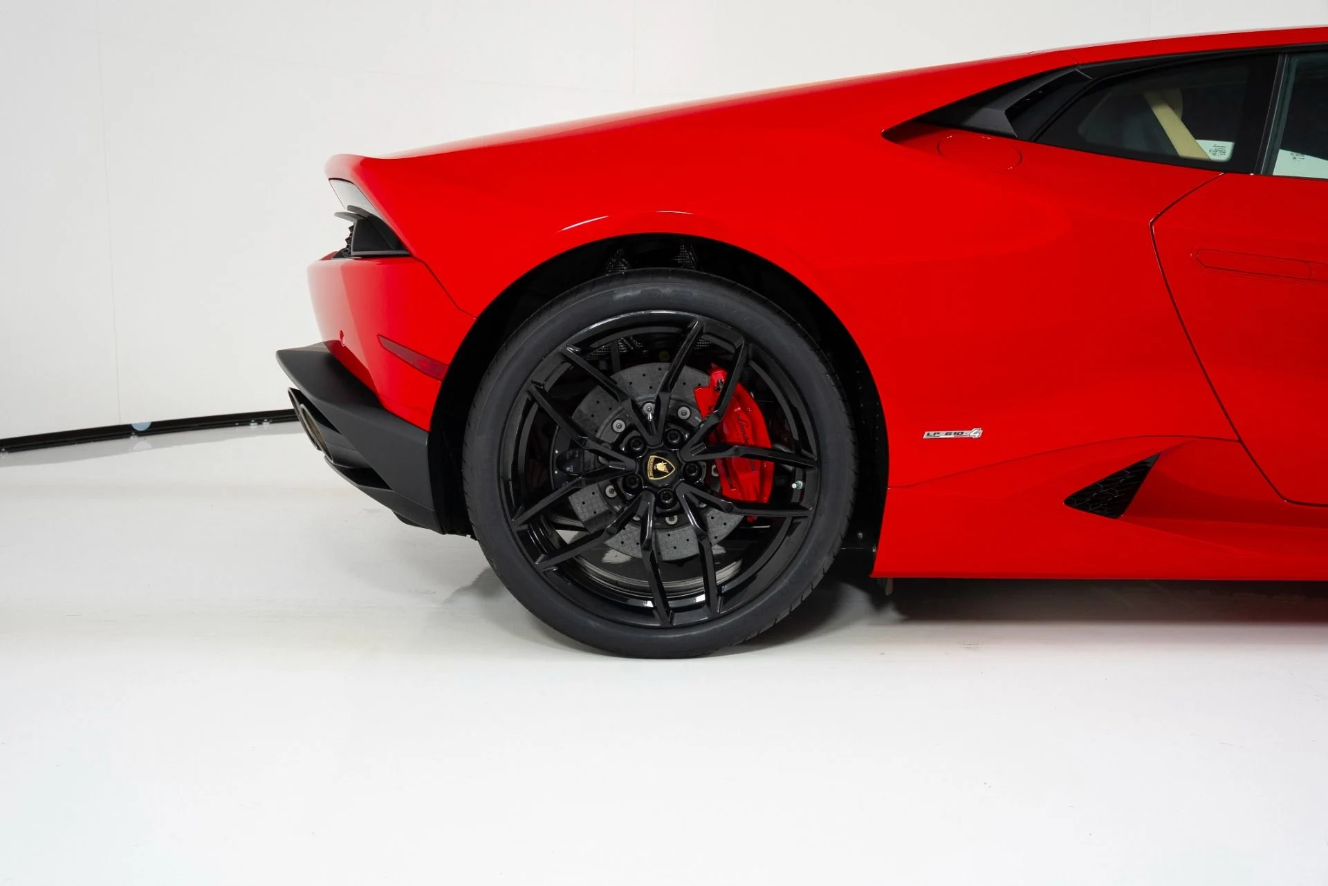 mph010_3692528893_Used_2015_Lamborghini_Huracan_LP_610_4_1747870219_8acb6bc7b6