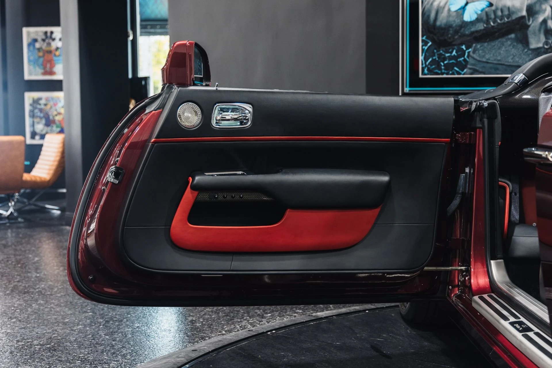 mph010_3695184426_Used_2019_Rolls_Royce_Dawn_1775855974_c8c5a7ef48