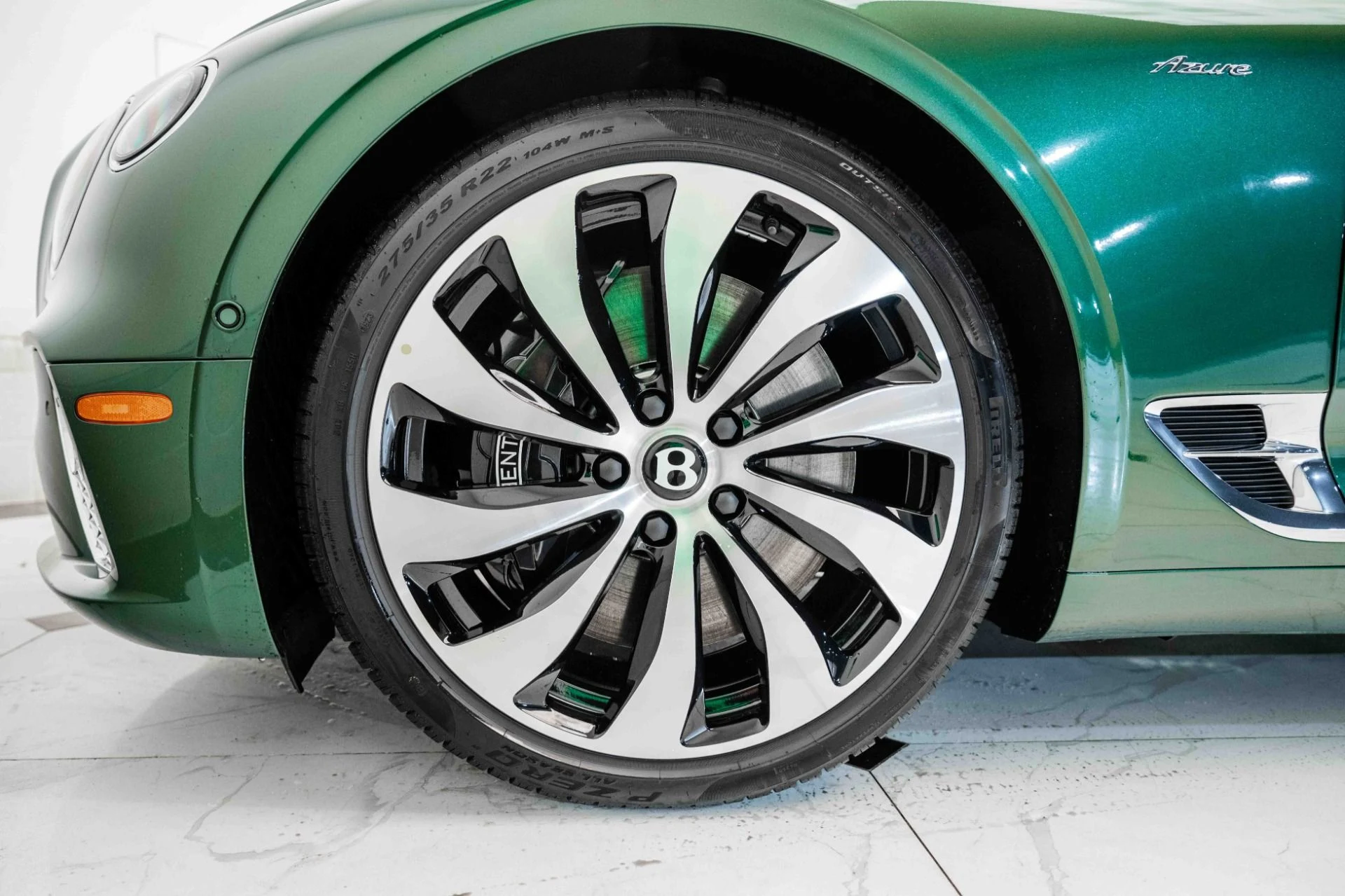 mph010_3699828246_Used_2024_Bentley_CONTINENTAL_GTC_Azure_V8_1705167241_edb7e4b6a8