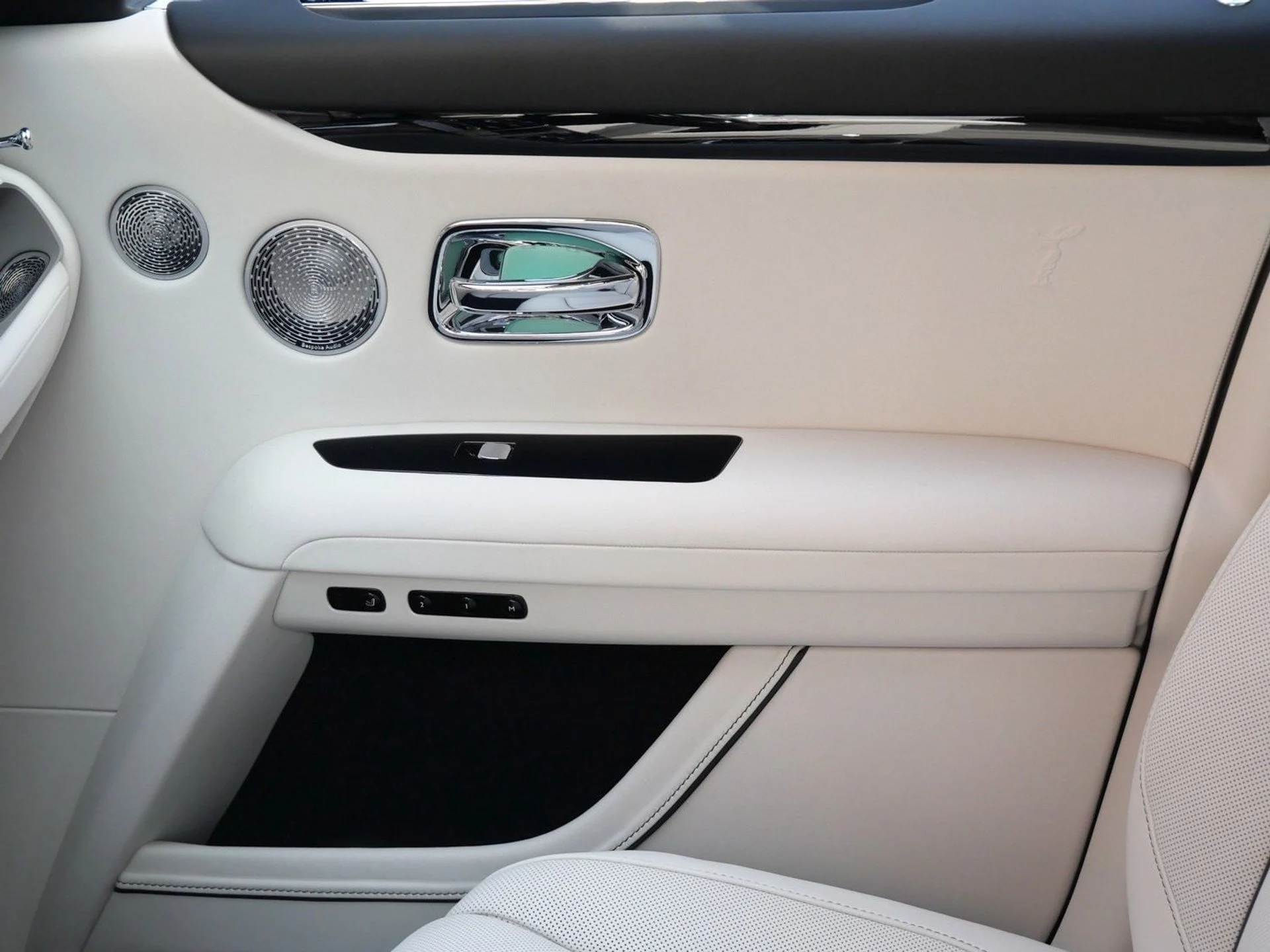 mph010_3702198442_2482117eedf5a1c7aed3c097ddb19420x_4ad3969efe