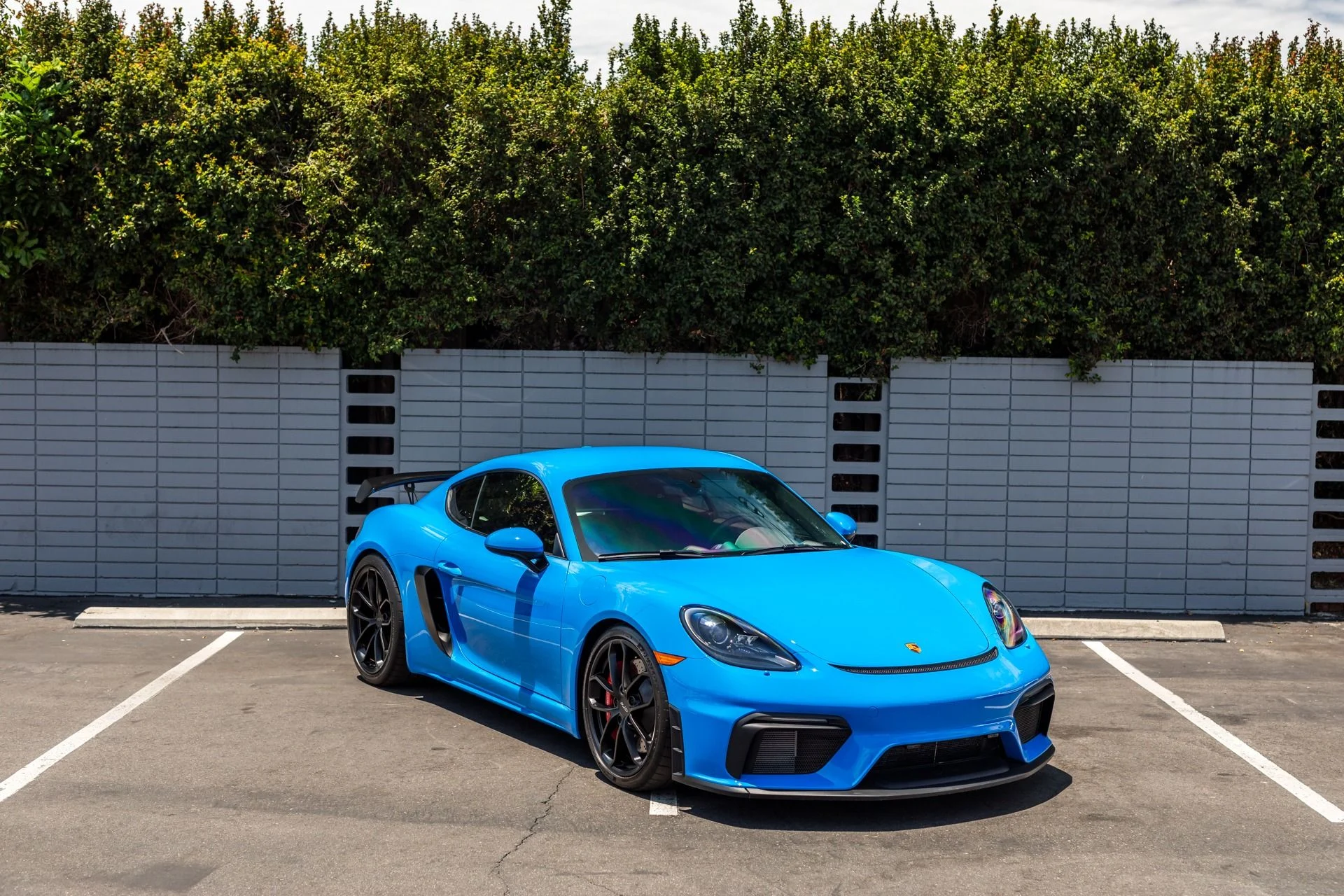 mph010_370811878_Used_2023_Porsche_718_Cayman_GT_4_1721258202_afa36d2831
